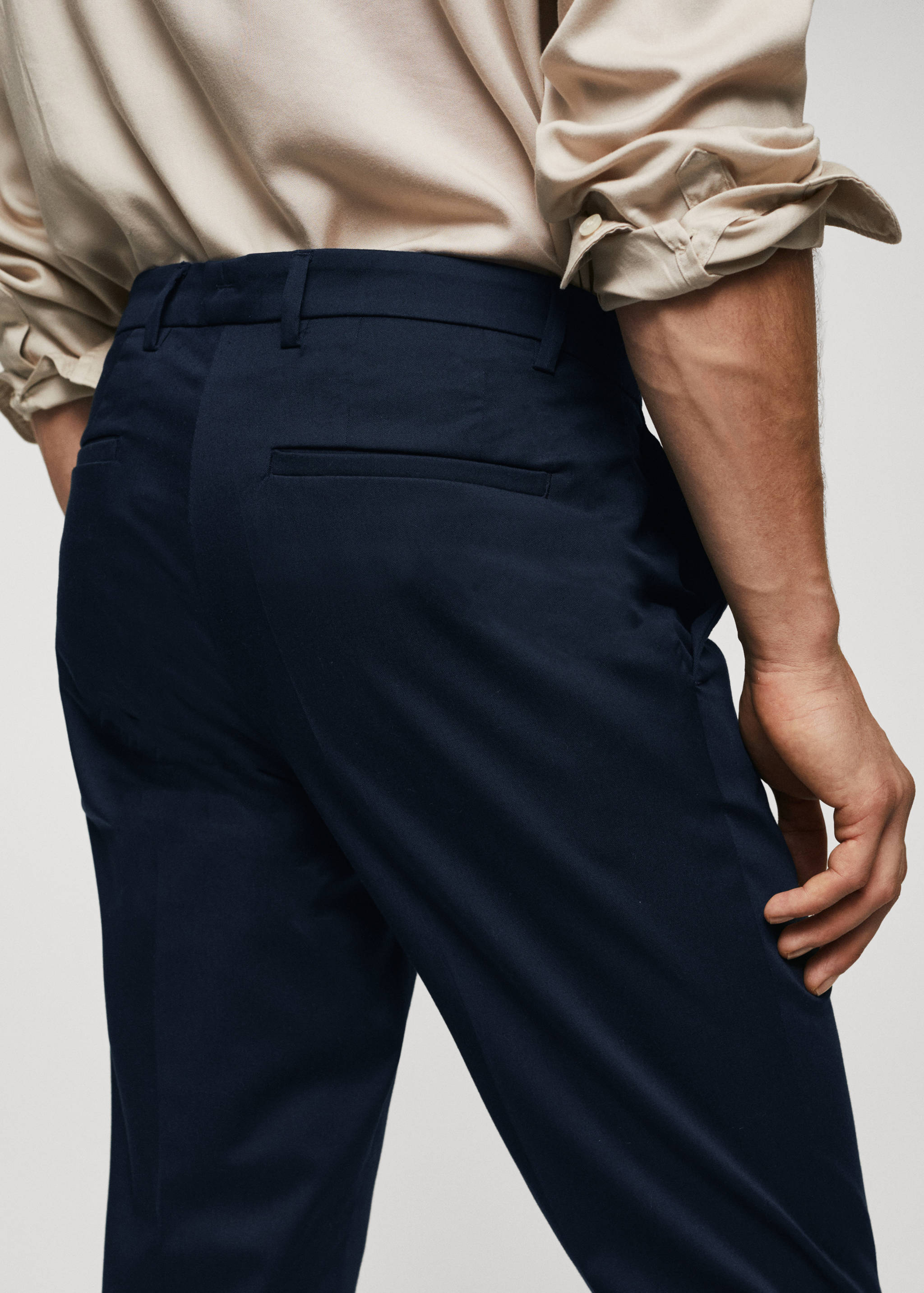 Slim-fit cotton trousers - Details of the article 2