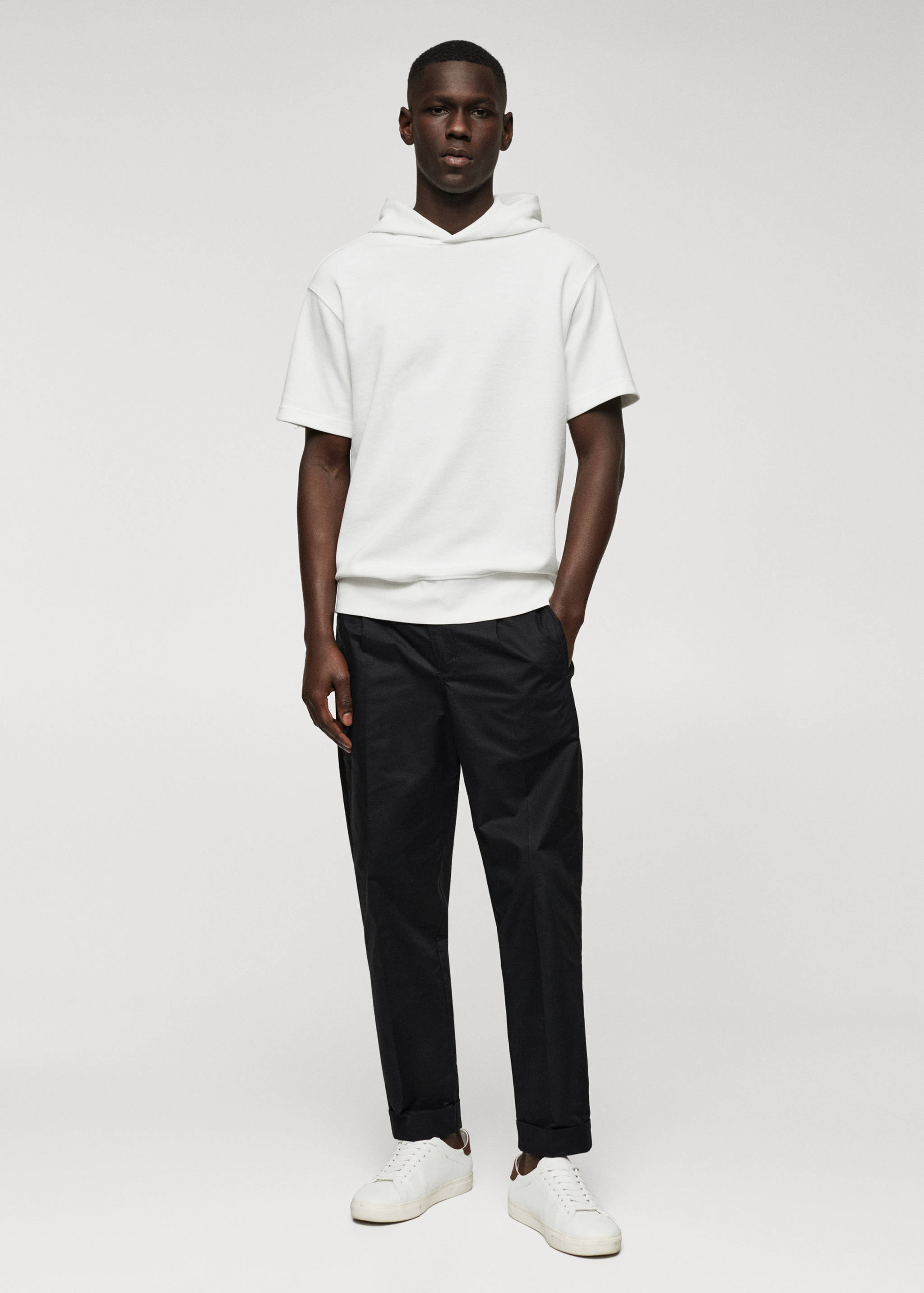 Sudadera manga corta capucha - Plano general