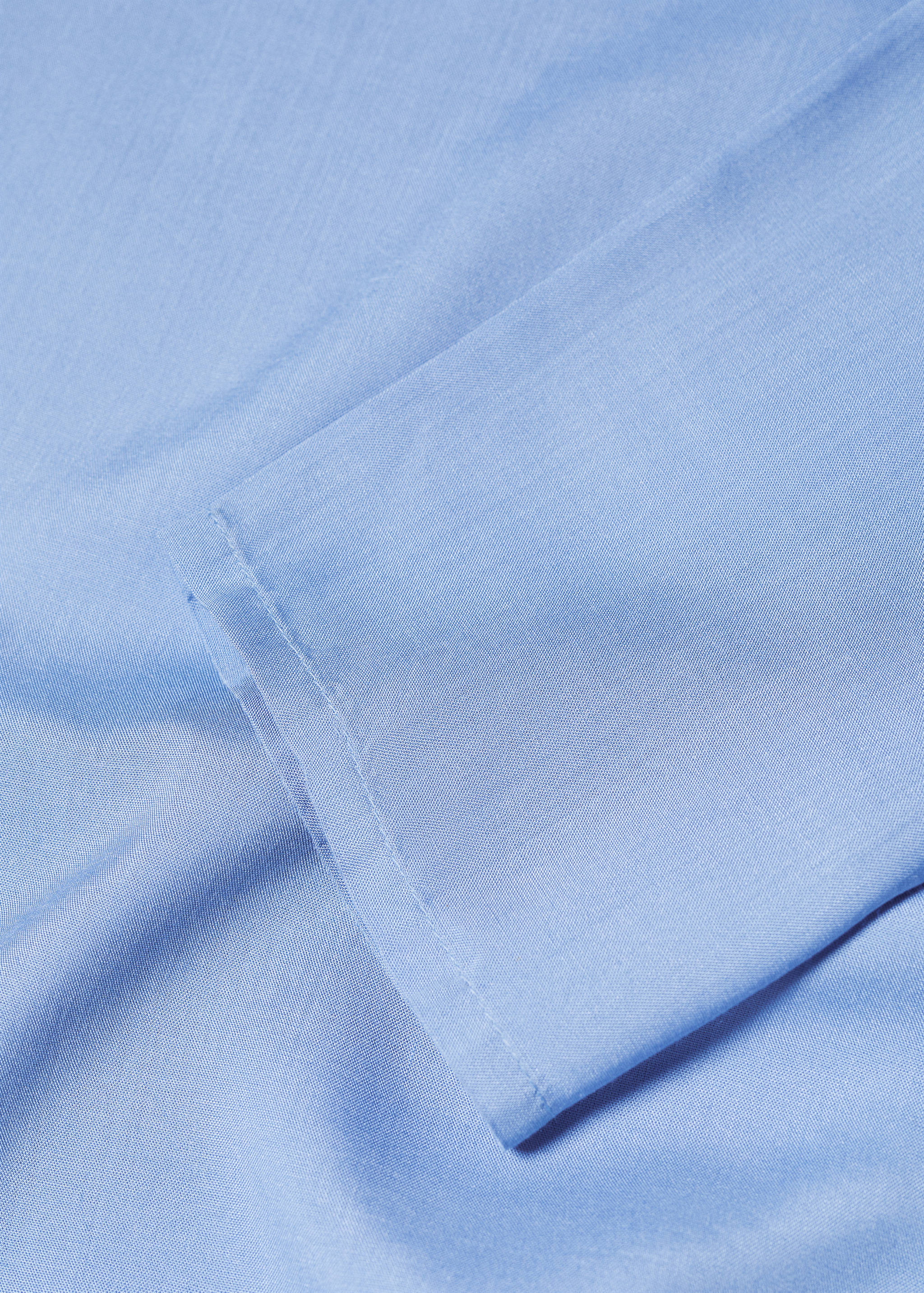 Flowing blouse with shoulder opening  - Details of the article 8