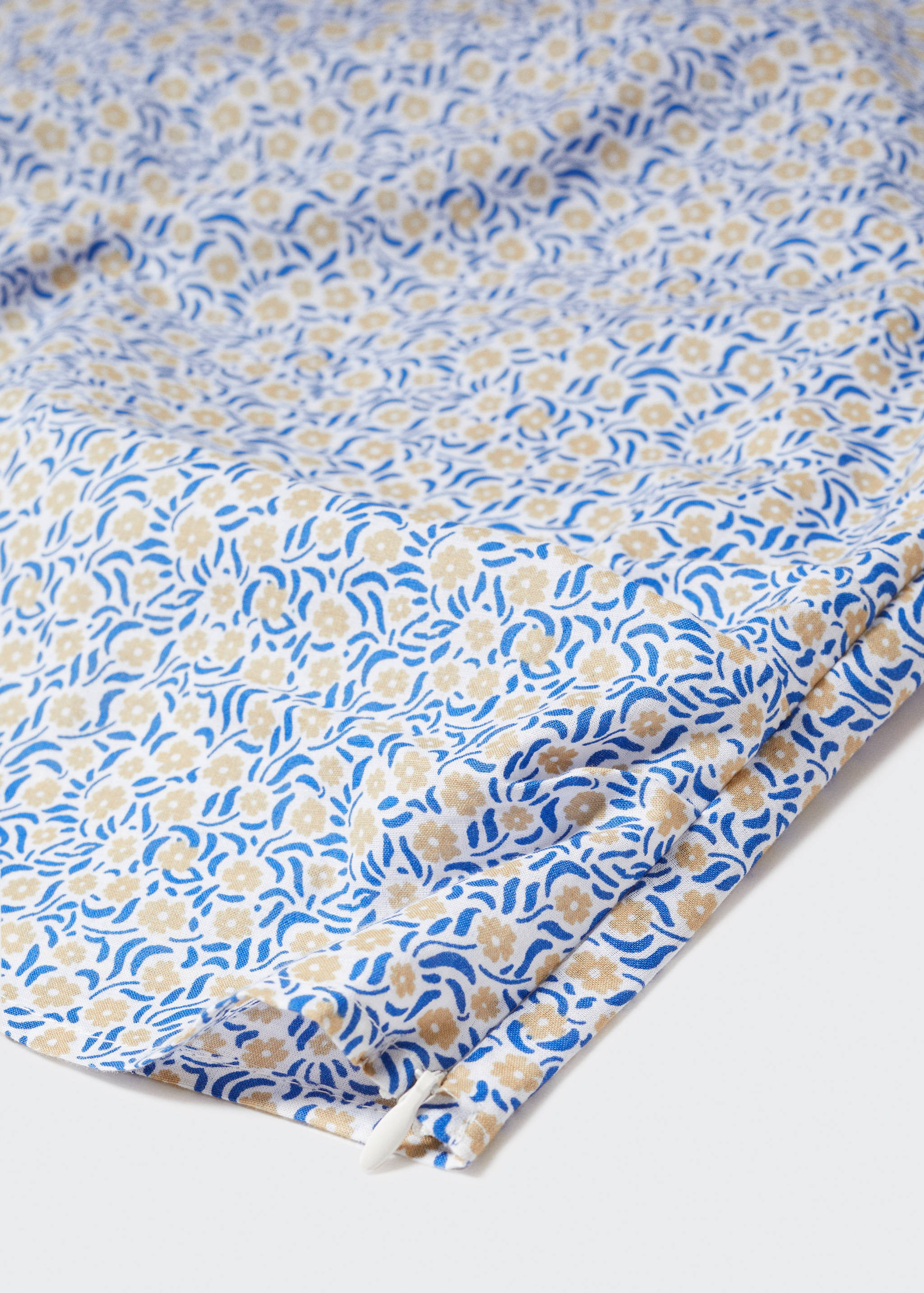 Mönstrad blus - Detaljer om artikeln 8