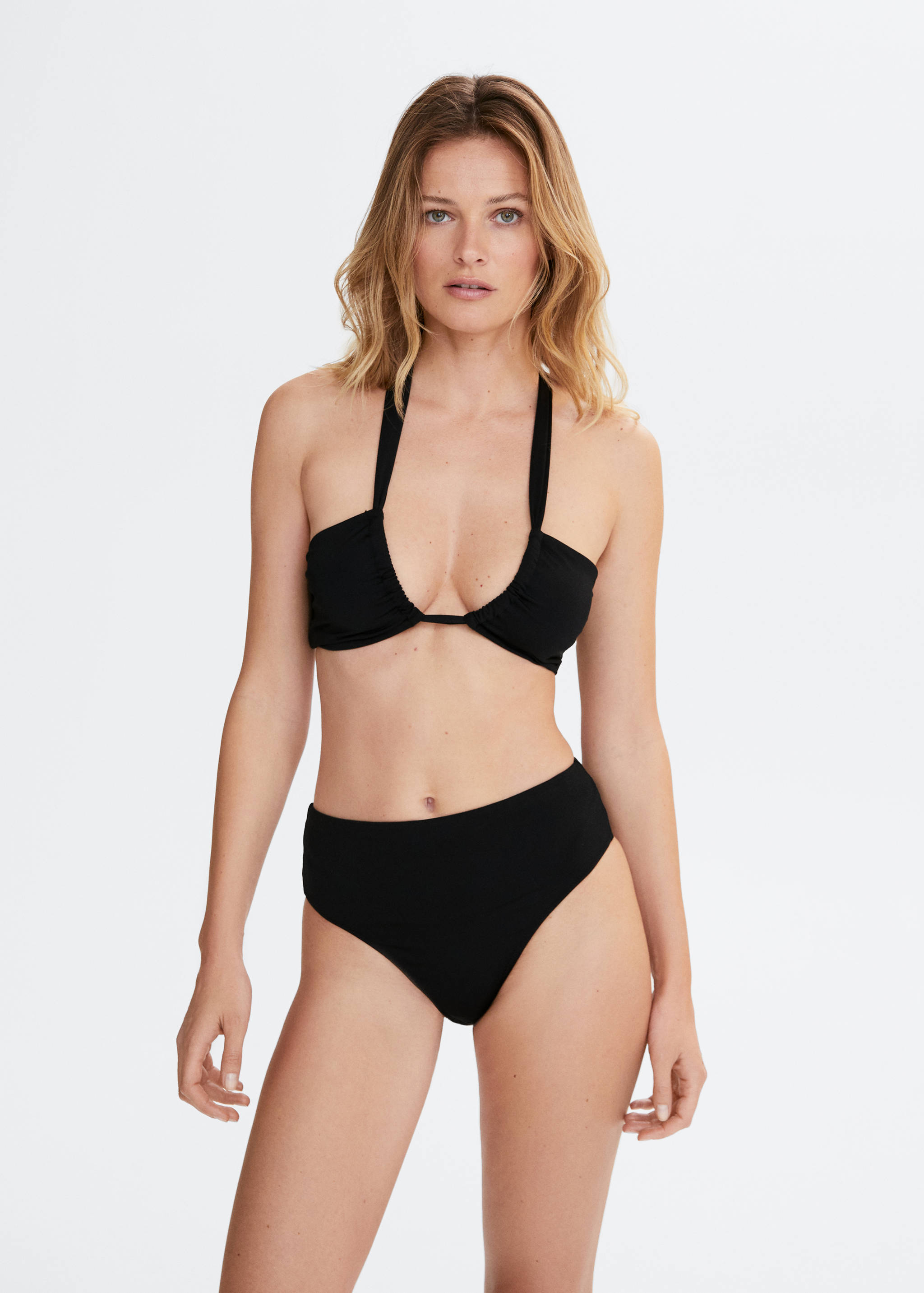 Top bikini tirantes multiposición - Plano medio