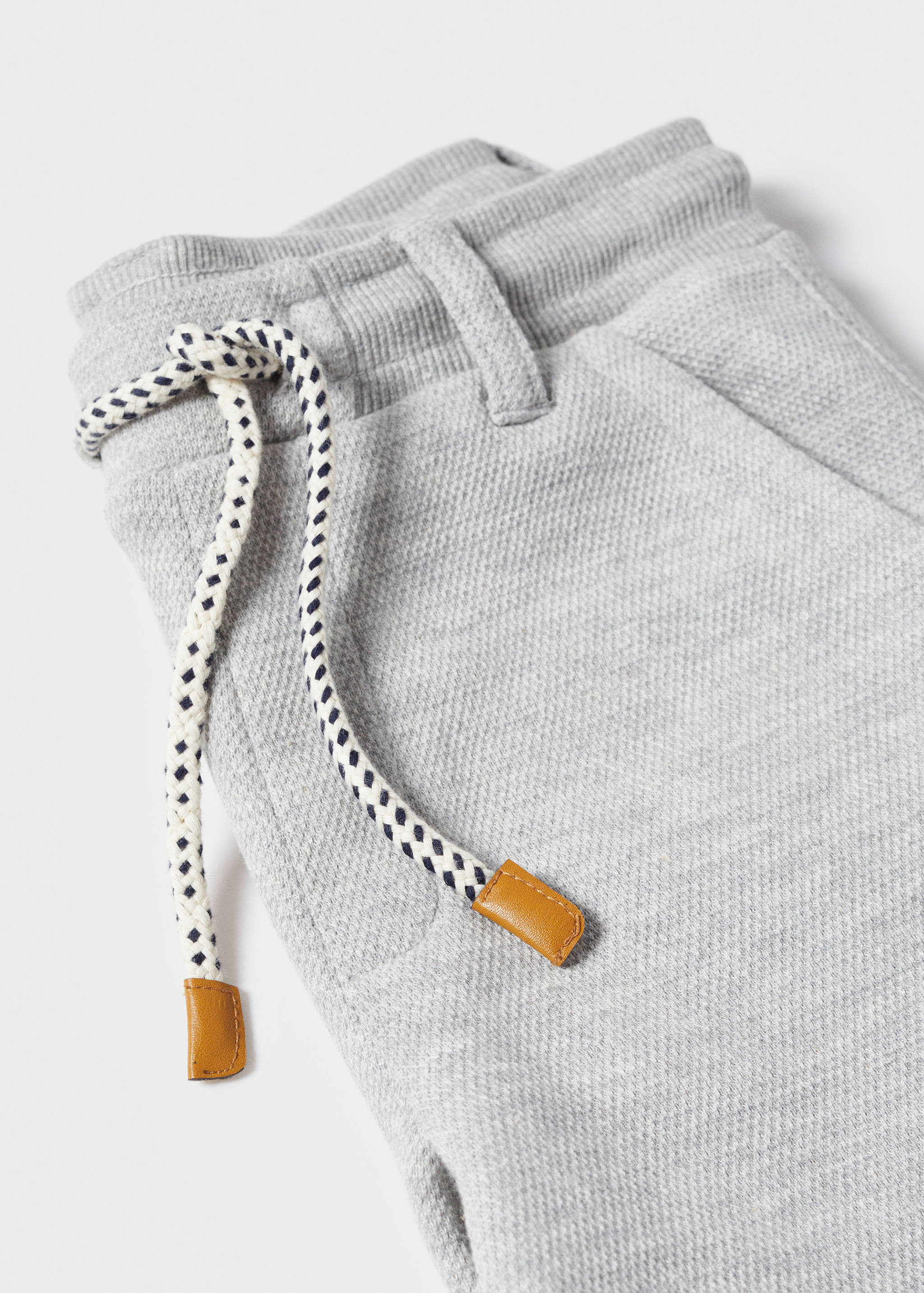 Bermudashorts mit Kordel - Detail des Artikels 8