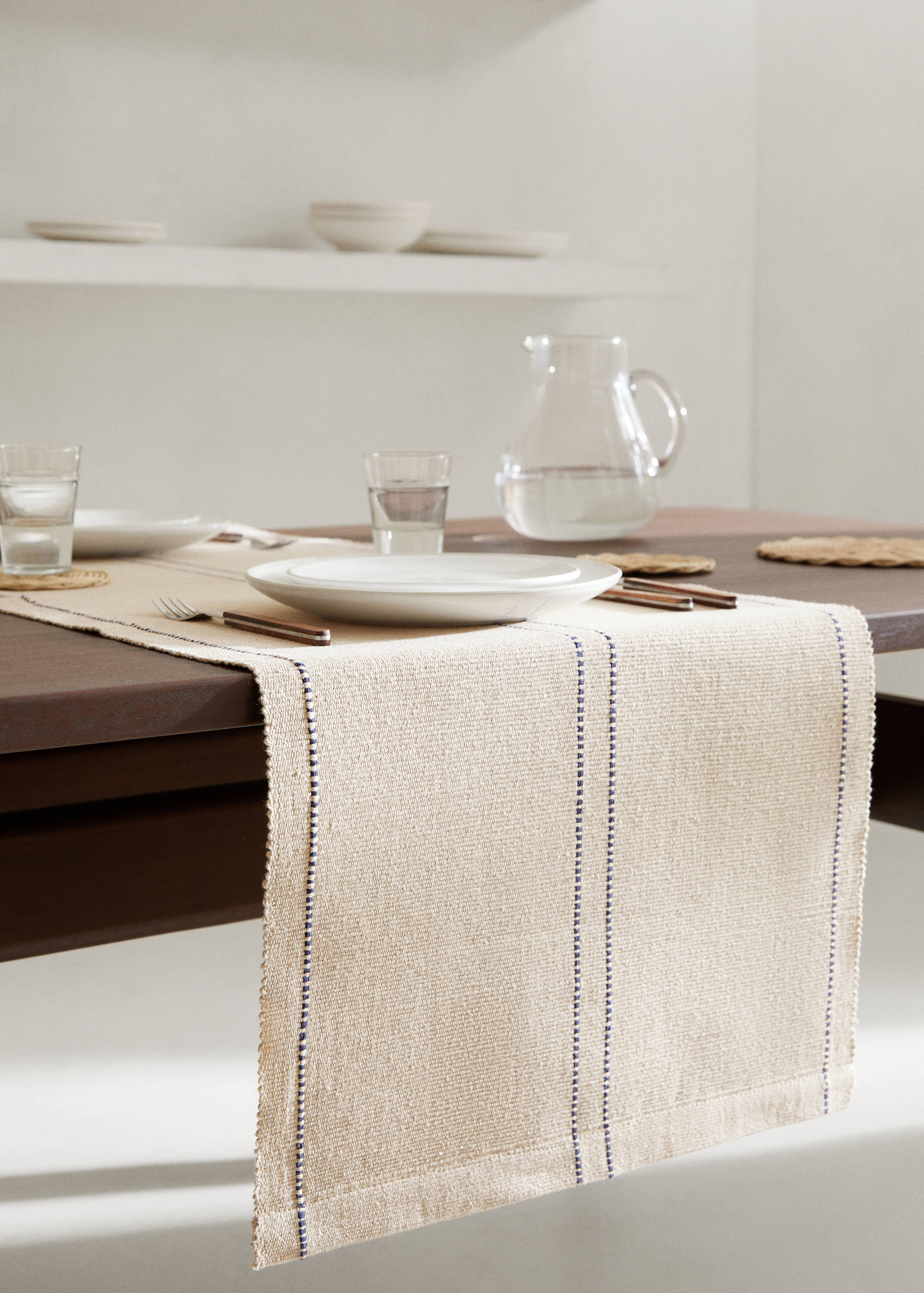 Hímzett asztali futó - Általános sík