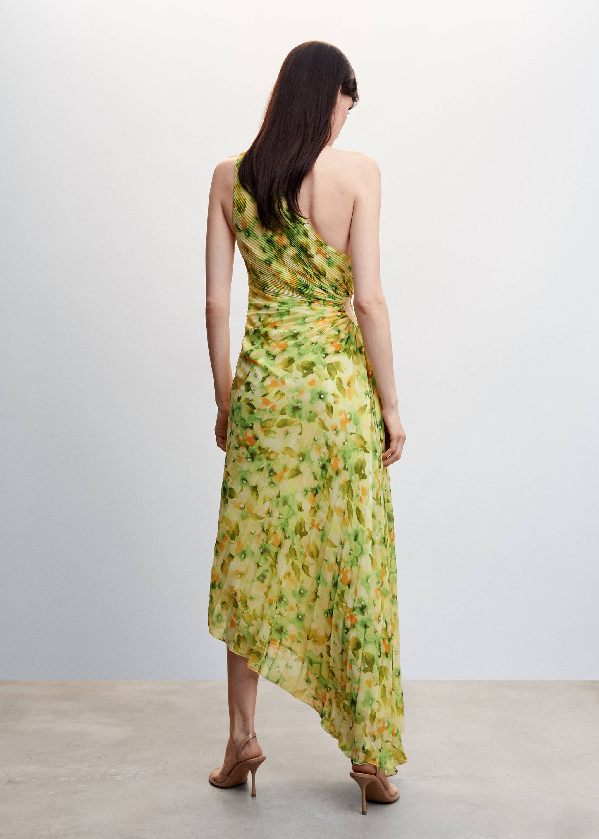 Asymmetrical pleated dress - Reverse of the article