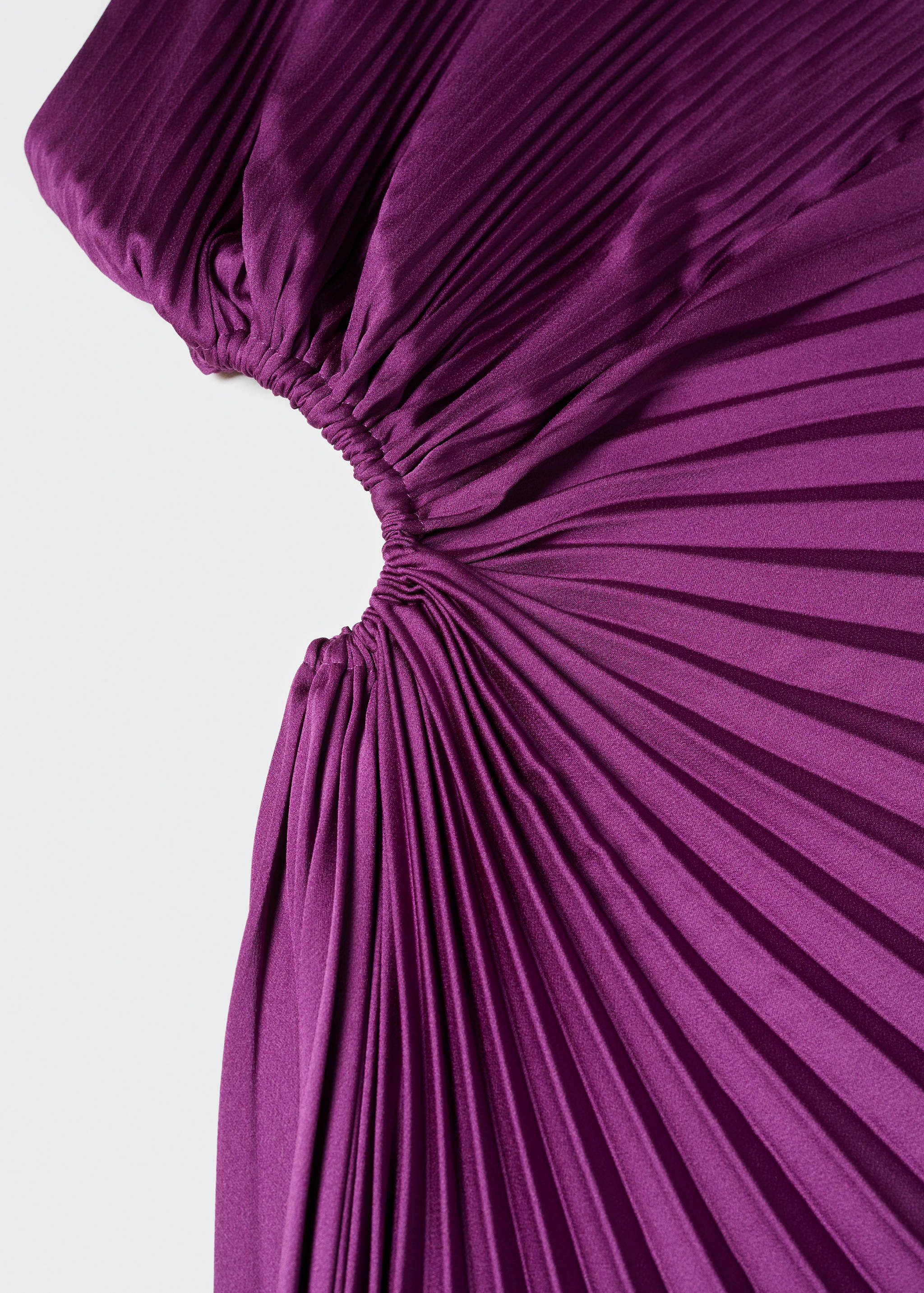 Asymmetrical pleated dress - Details of the article 8