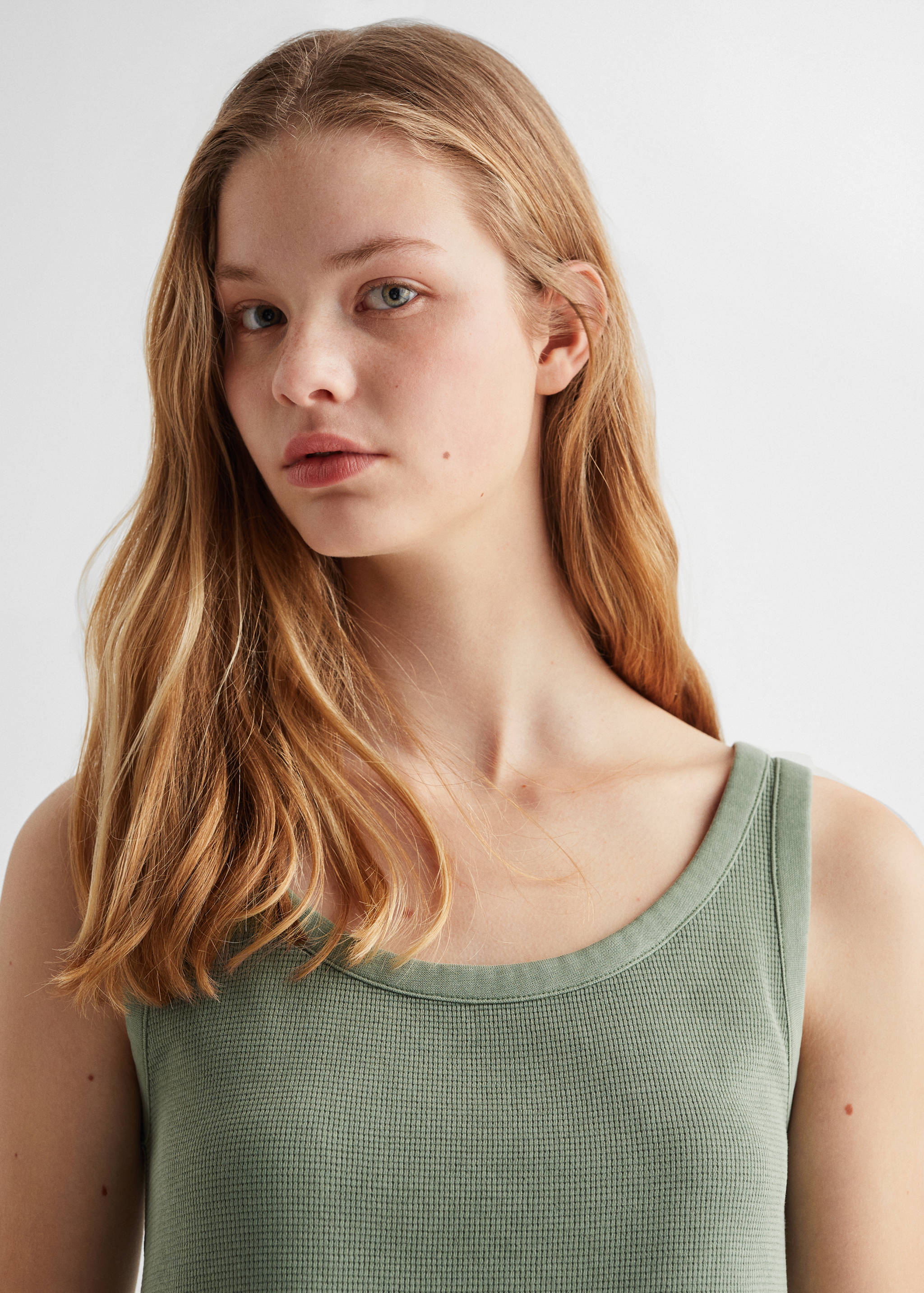 Essential strap top - Details of the article 1