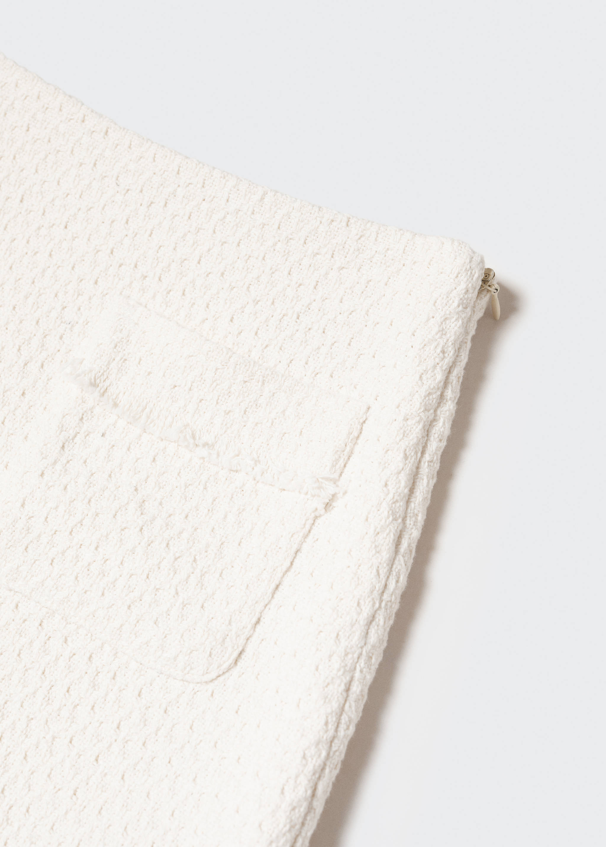 Textured miniskirt - Details of the article 8