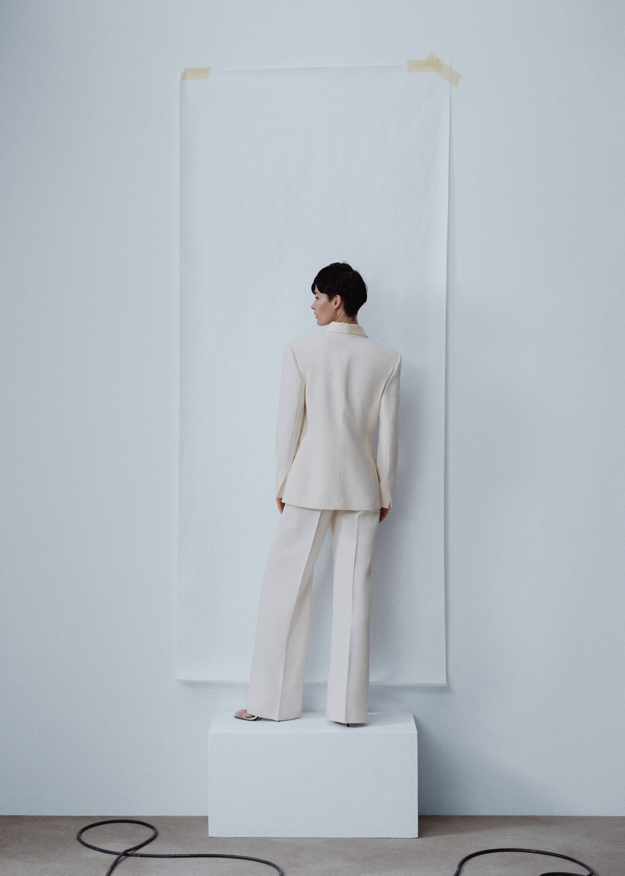 Veste tailleur détails satinés - Verso de l’article