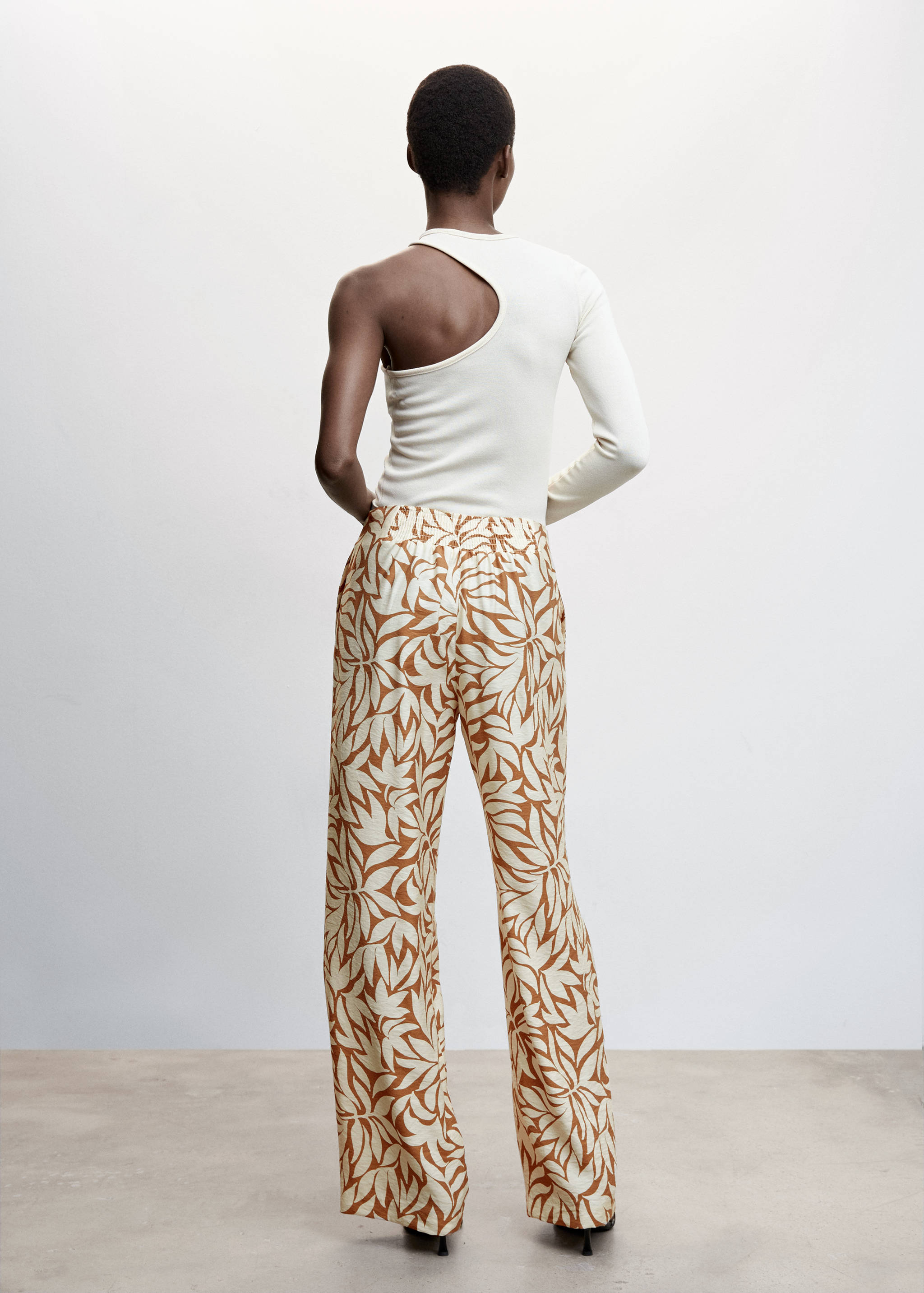 Pantalón palazzo estampado - Reverso del artículo