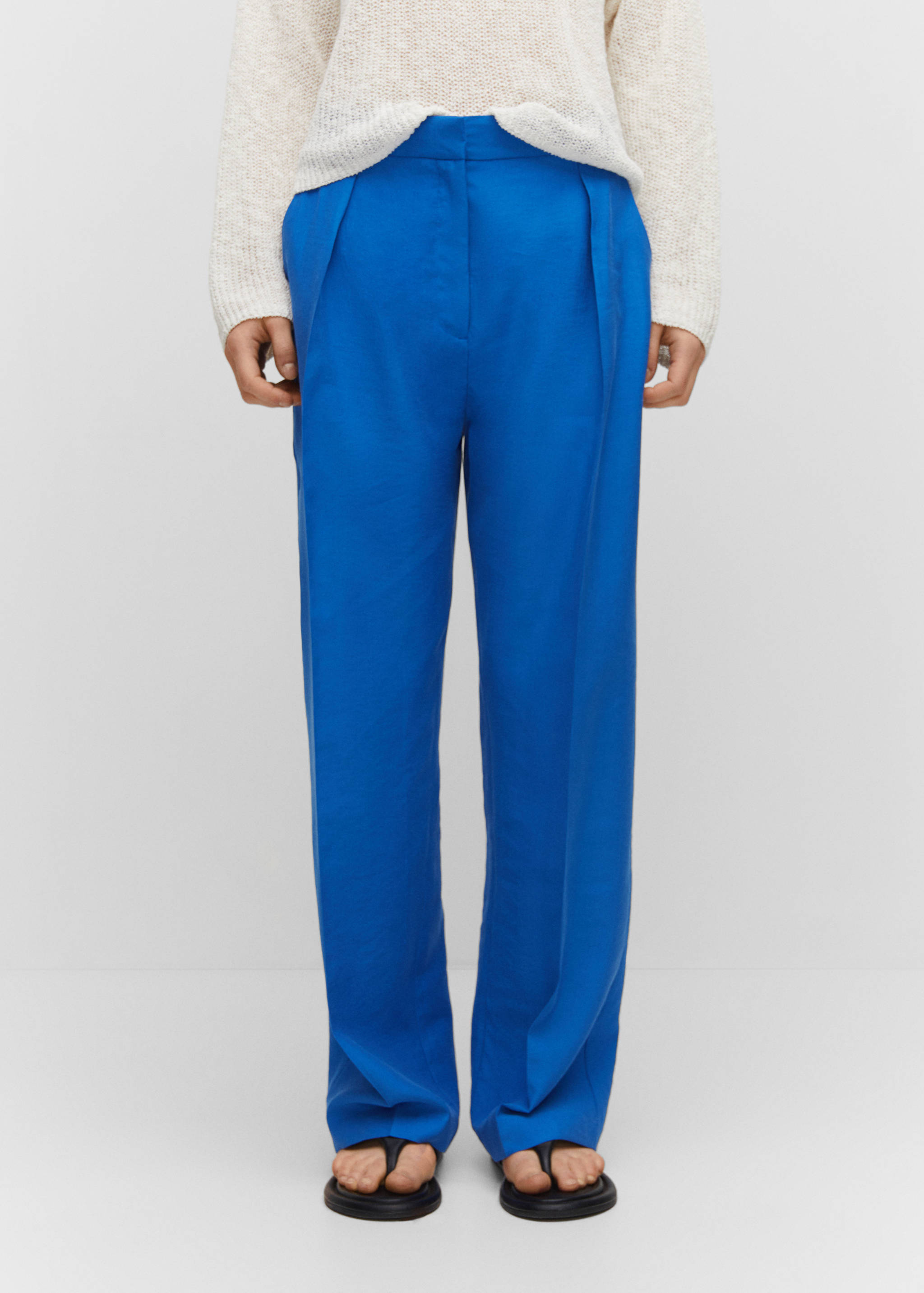 Straight-fit pleated trousers - Medium plane