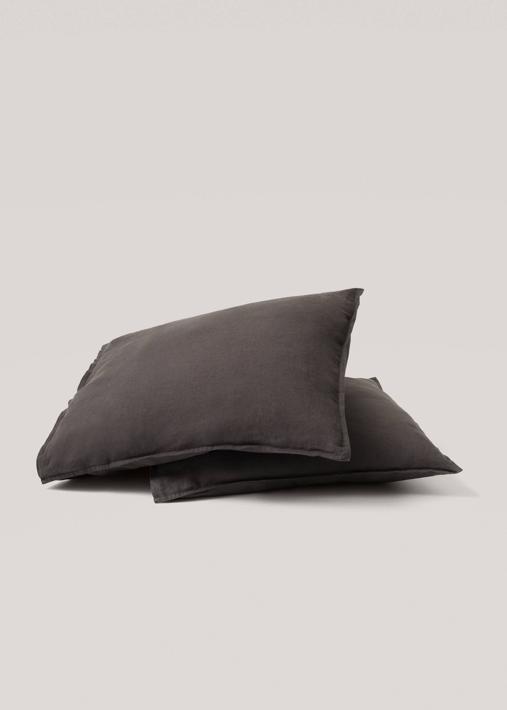 Sett med putetrekk i 100% lin 60x60 cm - Halvtotal bildeutsnitt