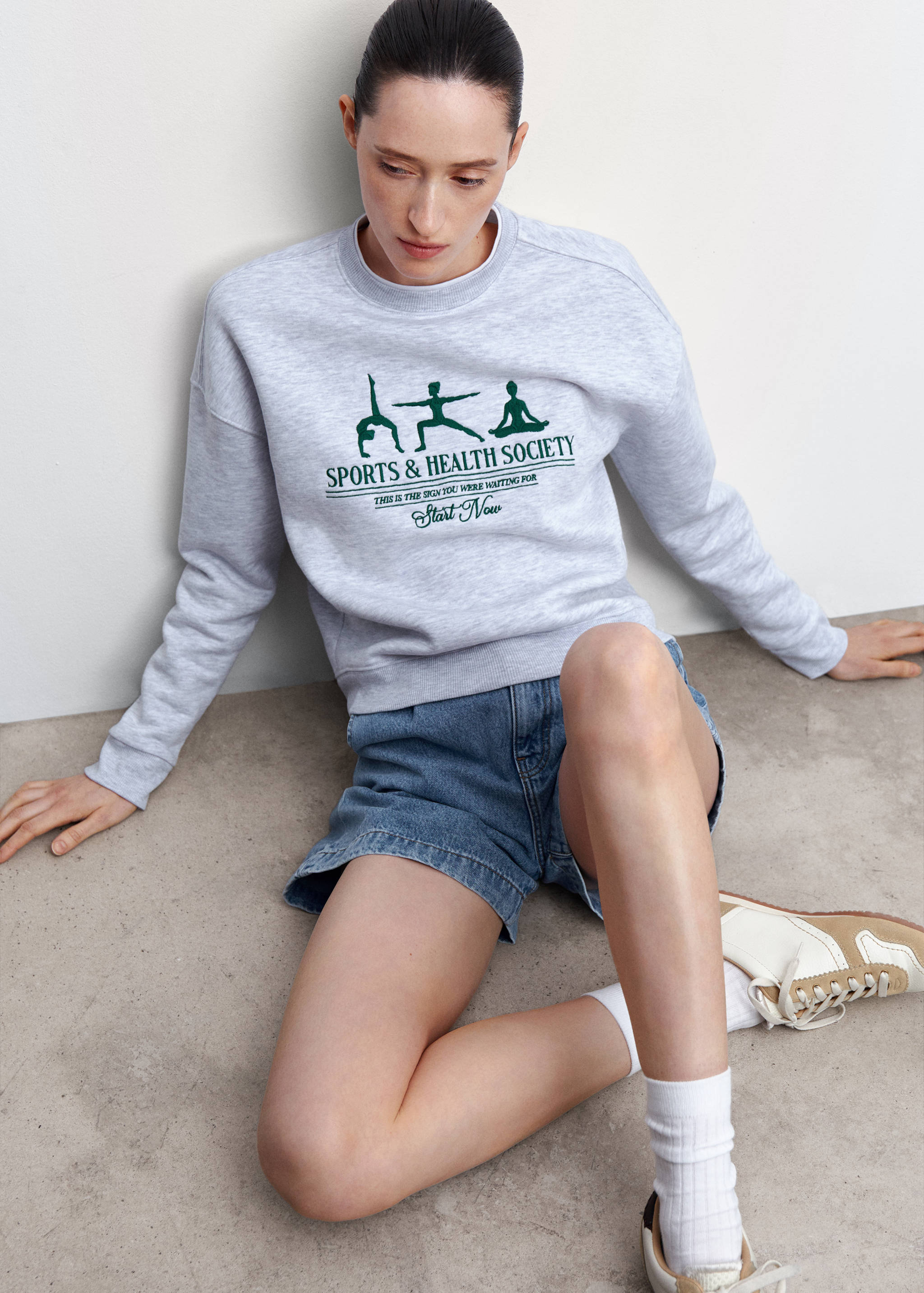 Slouchy pleated shorts - Details of the article 2