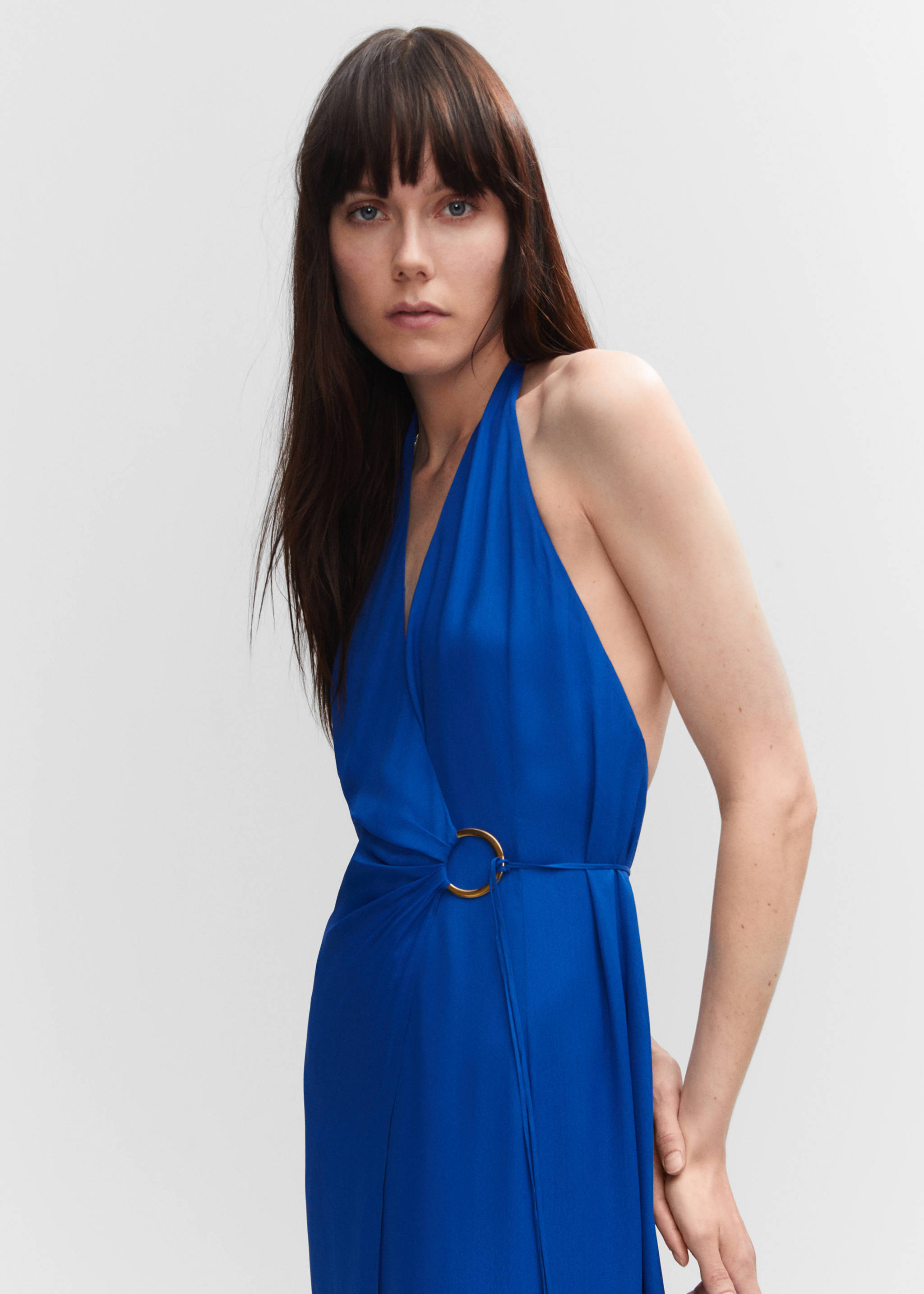 Μακρύ φόρεμα με κρίκο  - Μεσαίο πλάνο