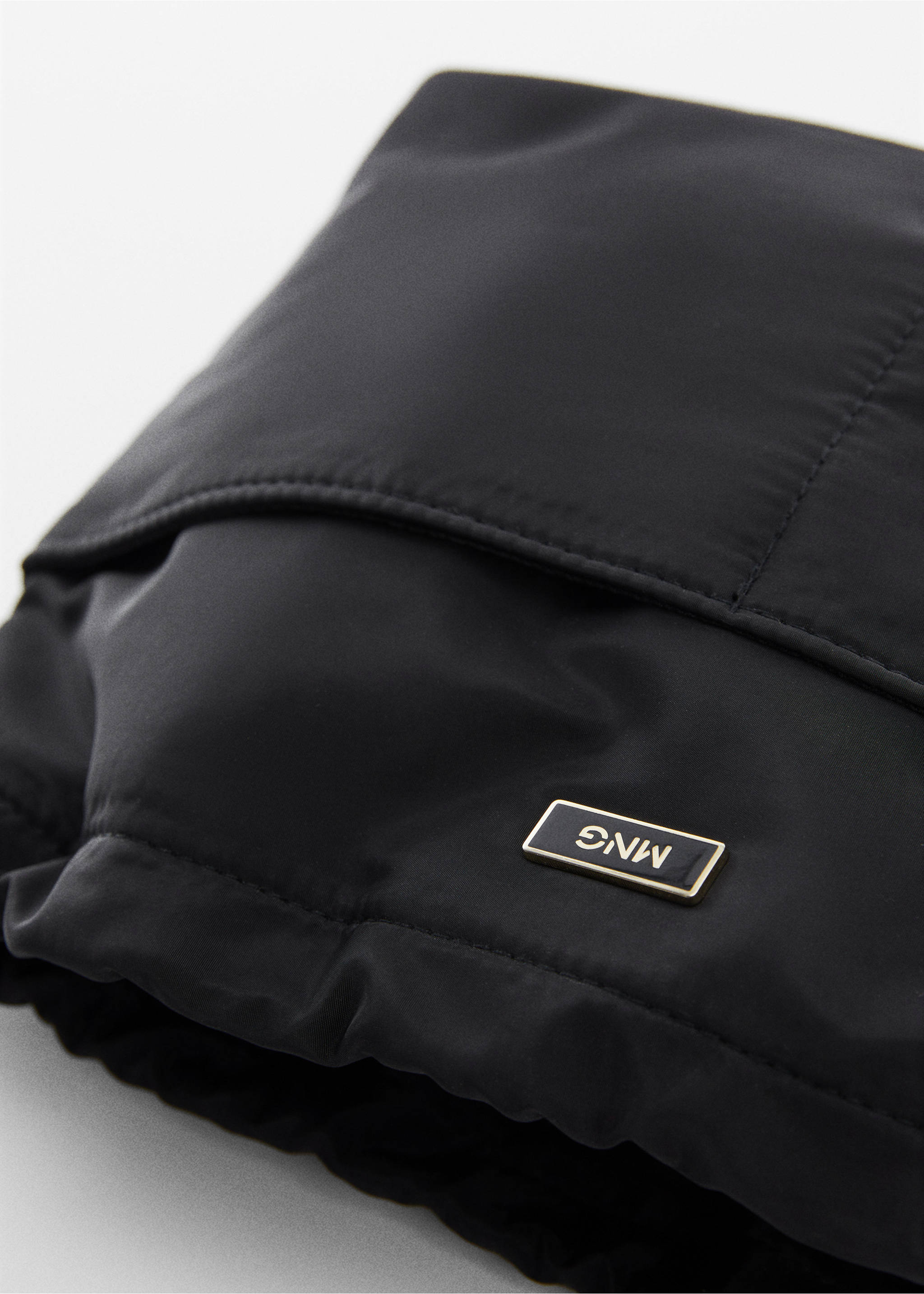Nylon toiletry bag with logo - Details of the article 1, Black. Ref: 57000118-00.