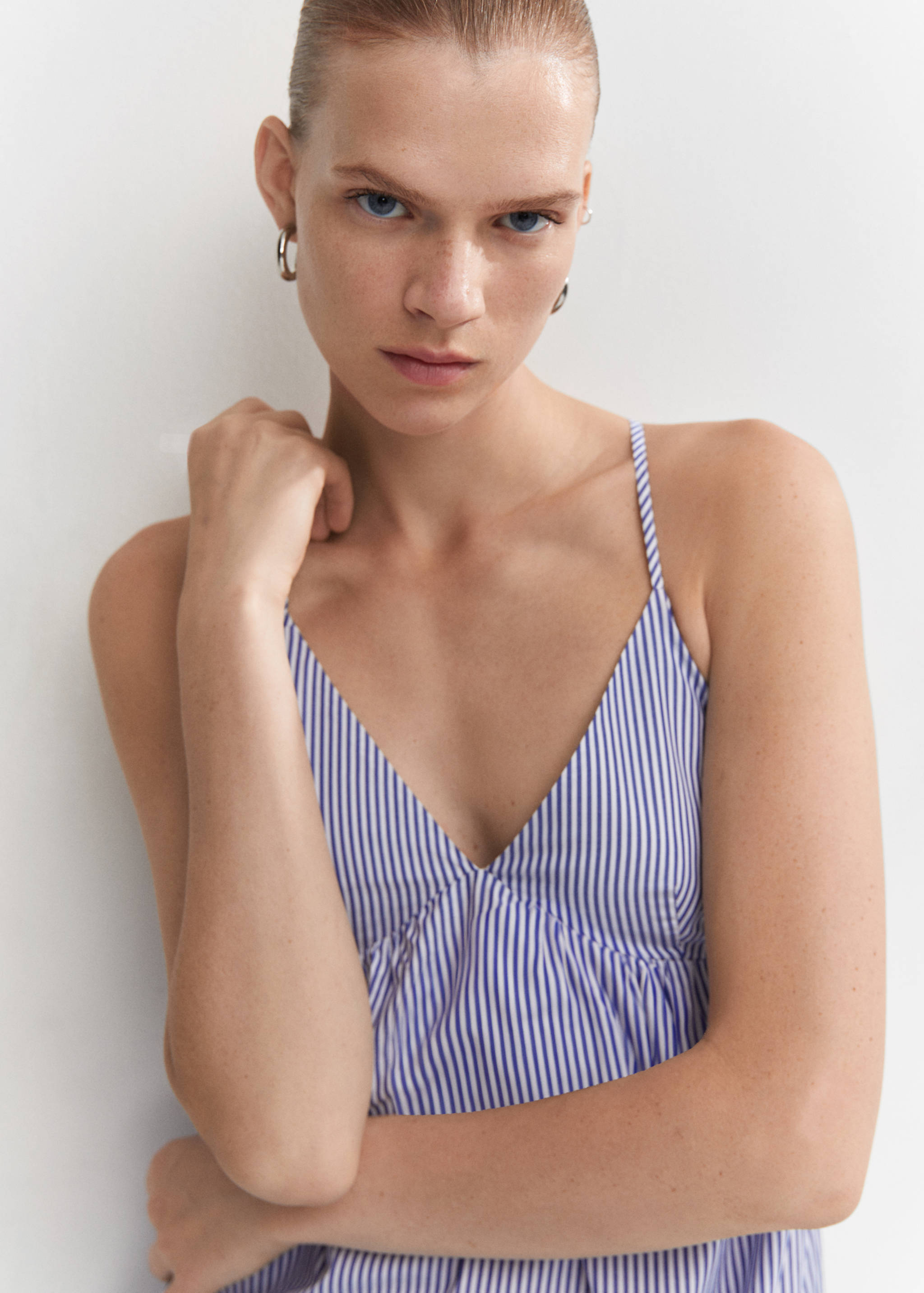 Cotton cross back dress - Details of the article 1