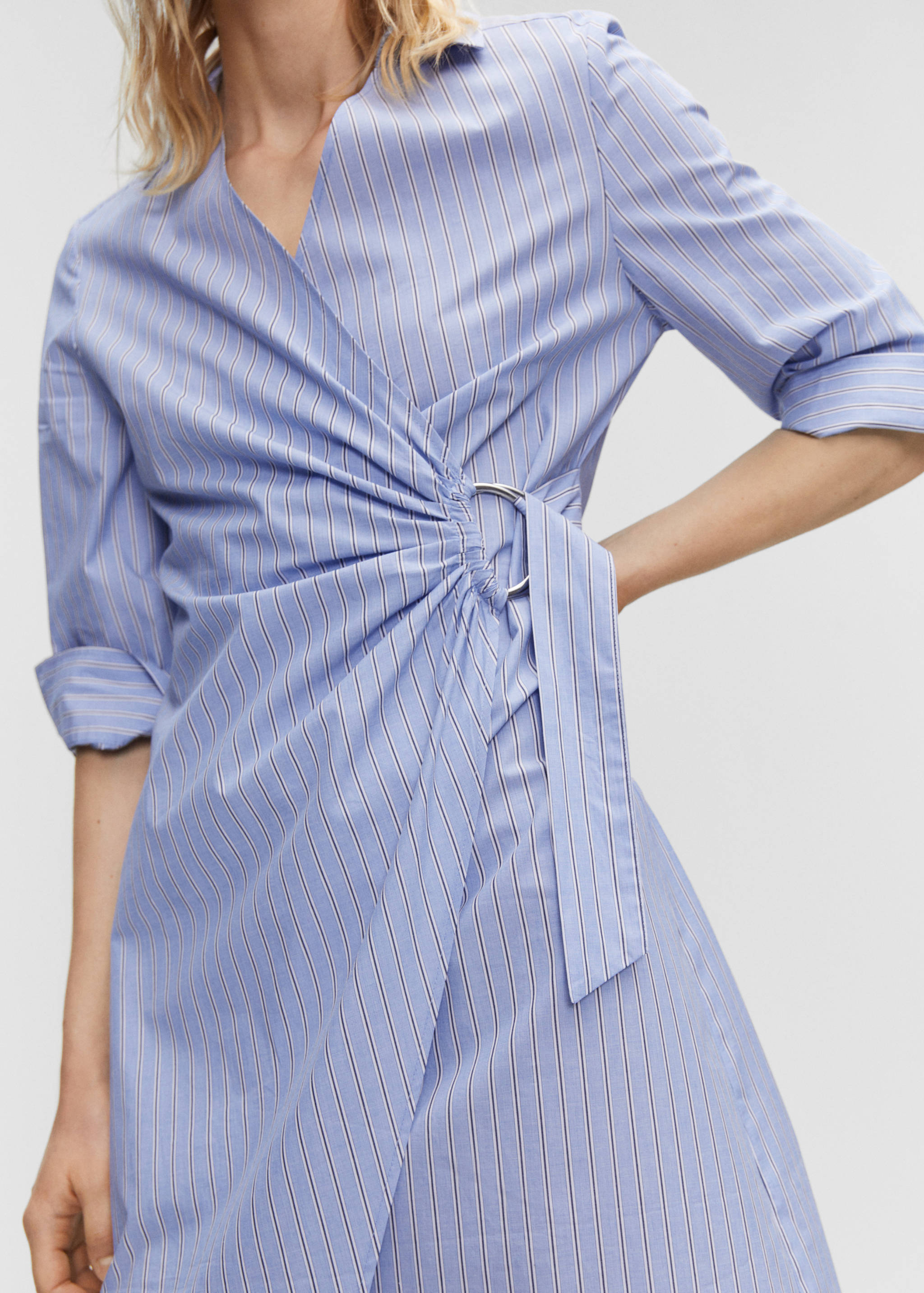 Vestido camisero detalle metálico - Detalle del artículo 3