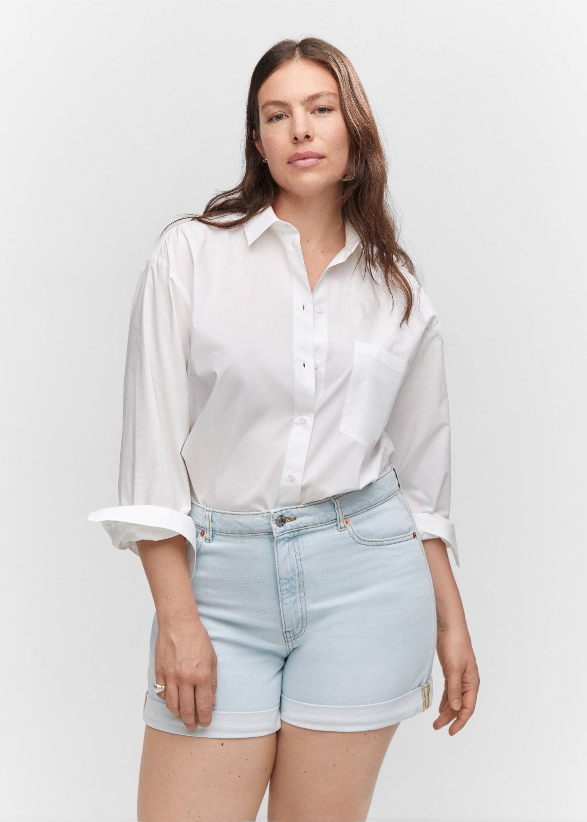 Short jean mom-fit - Détail de l'article 5, Bleu délavé. Ref: 57000153-00.