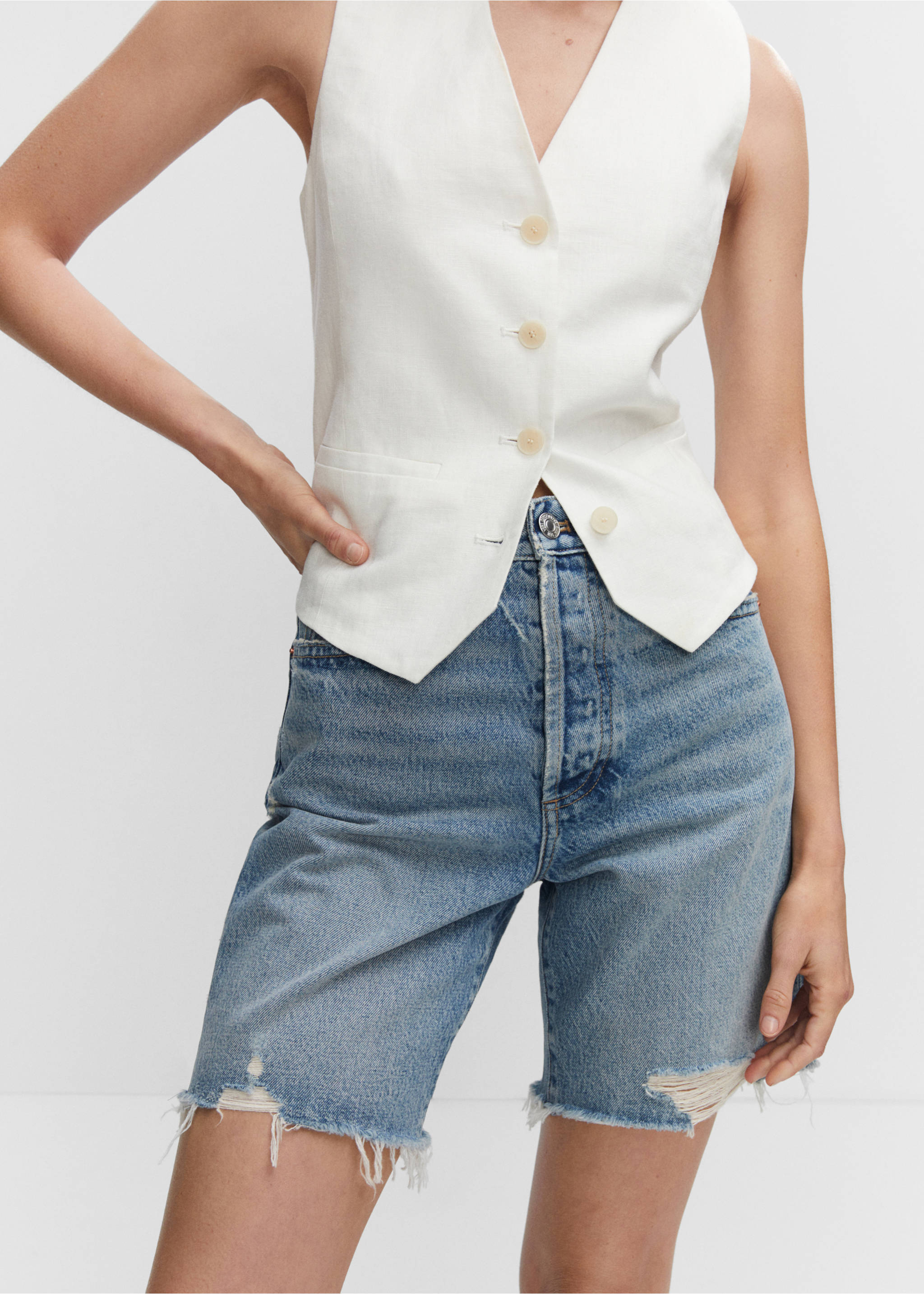 Bermuda jean déchirures décoratives - Détail de l'article 6, Bleu clair vintage. Ref: 57000163-00.