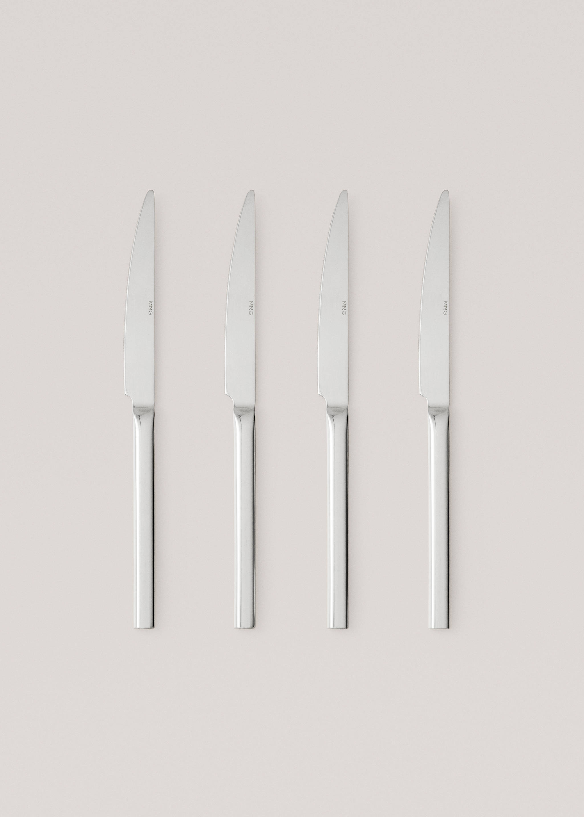 Souprava 4 nožů 100% ocel - Zboží bez modelu