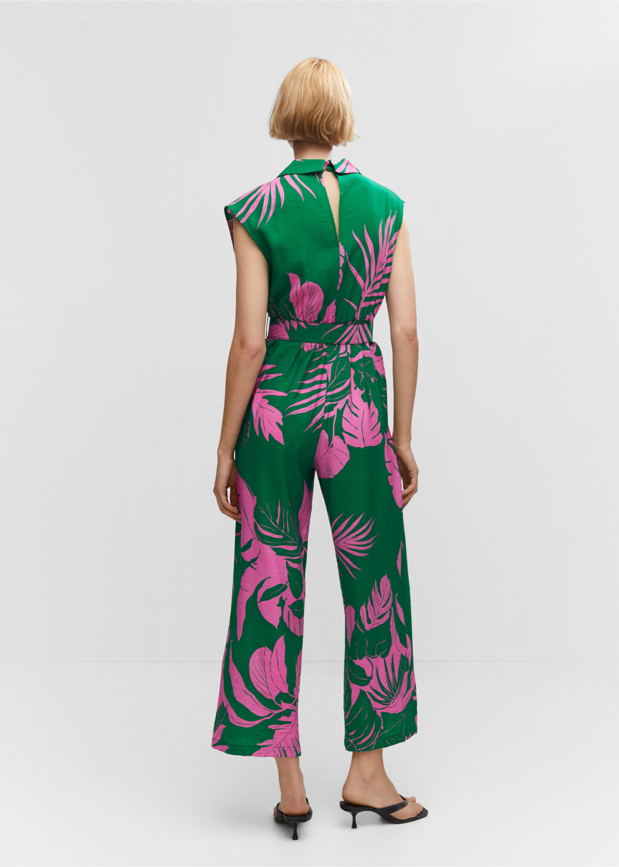 Belt printed jumpsuit - Reverse of the article, Green. Ref: 57000206-00.