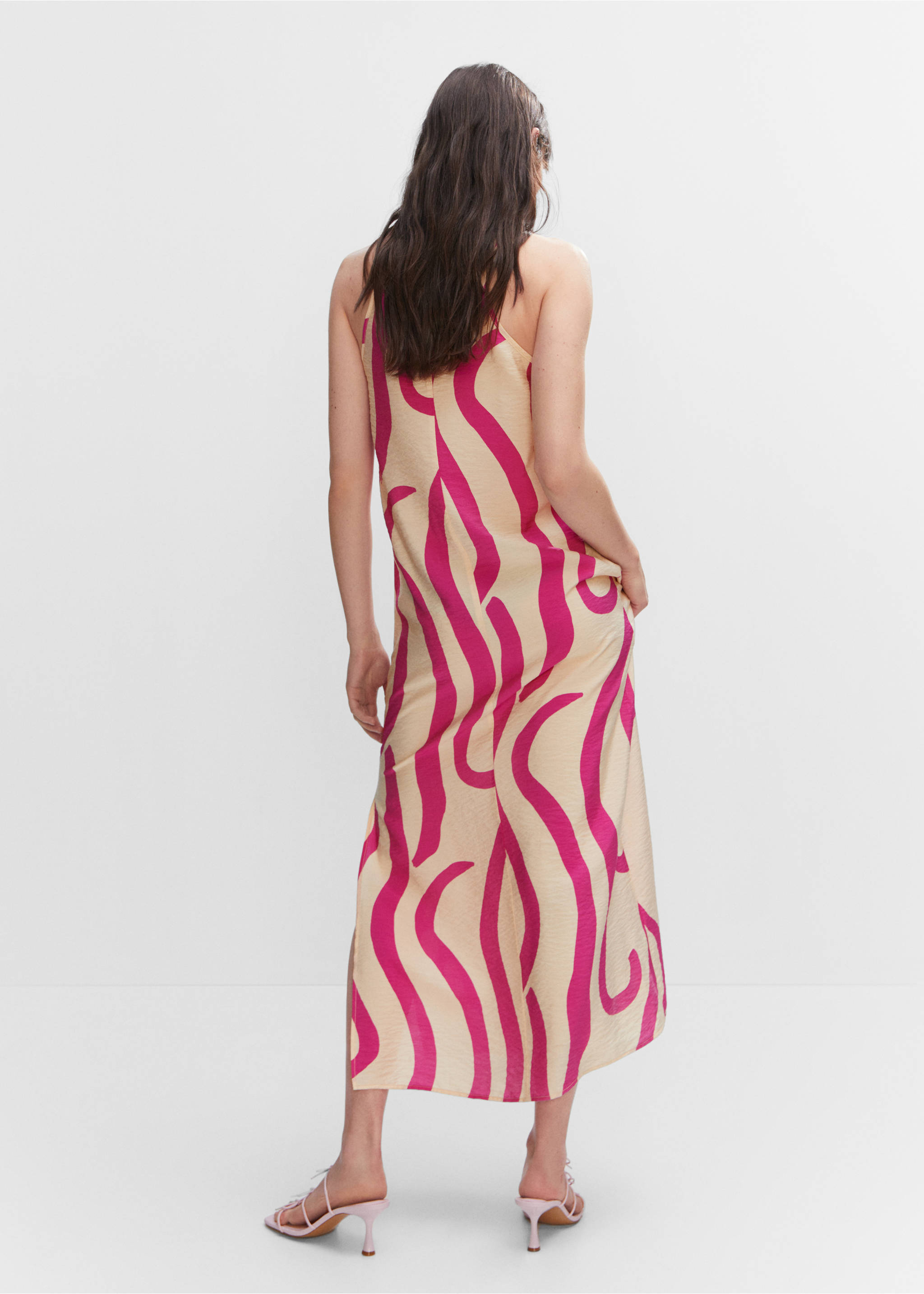 Printed cut-out detail dress - Reverse of the article, Fuchsia. Ref: 57000225-00.