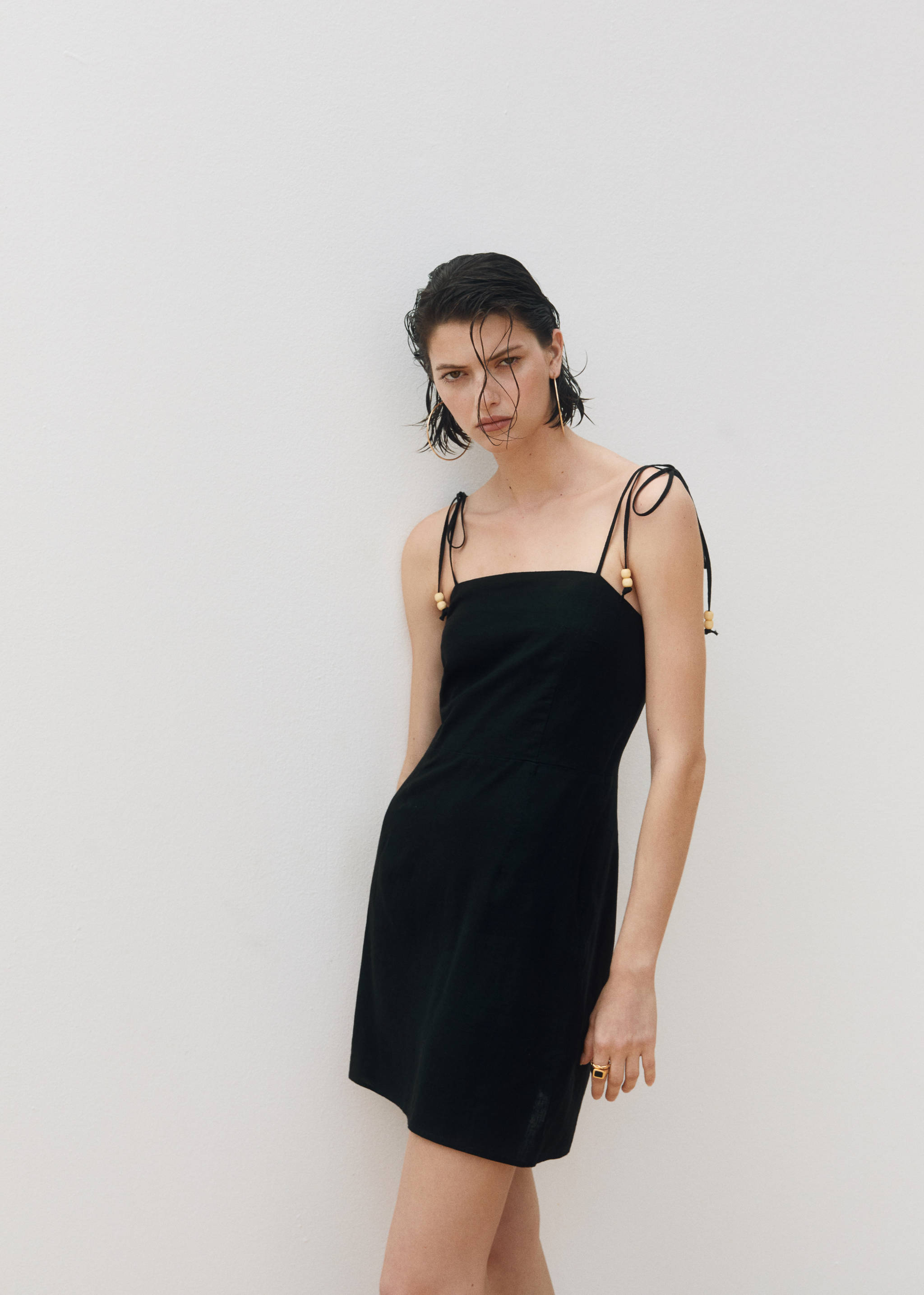 Linen dress with bead detail - Details of the article 6