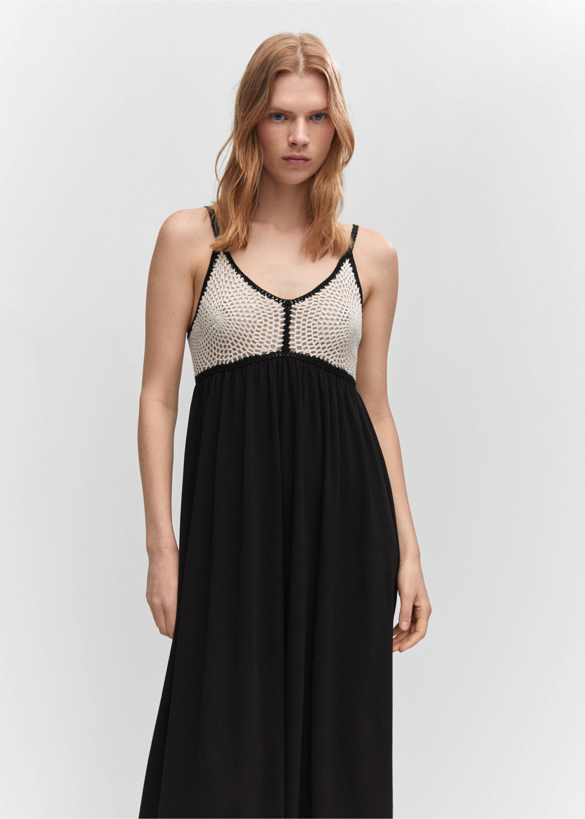 Crochet panel dress - Medium plane, Black. Ref: 57000272-00.