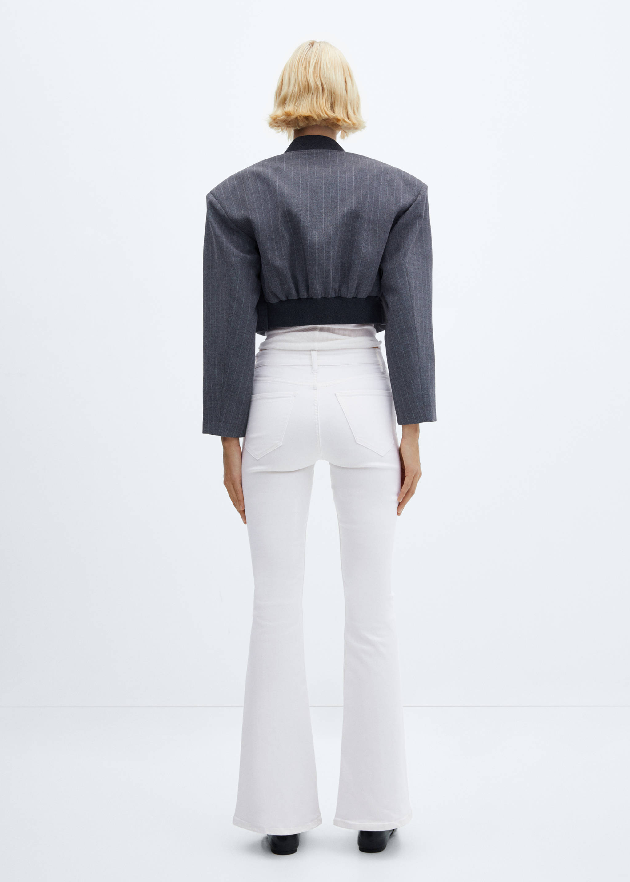 Medium-rise flared jeans - Reverse of the article