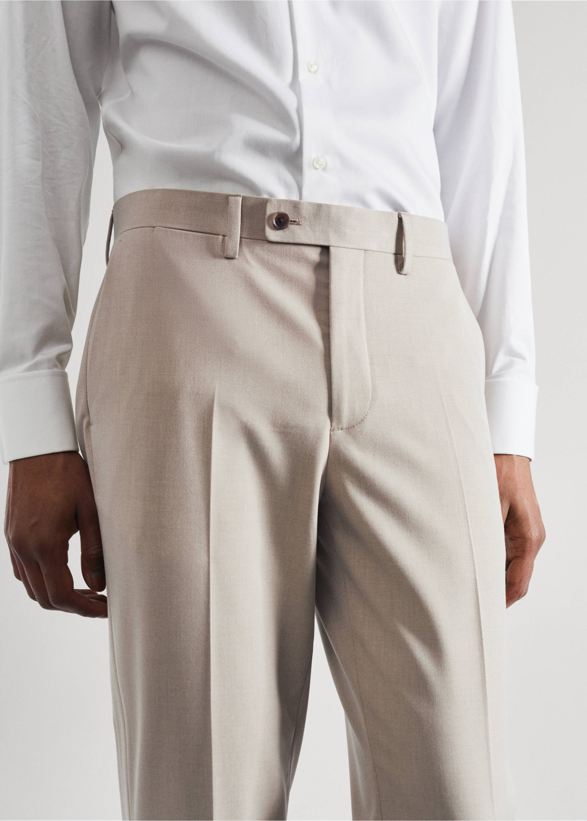 Slim Fit-Anzughose aus Comfort-Stretch-Gewebe - Detail des Artikels 1, Beige. Ref: 57000551-00.