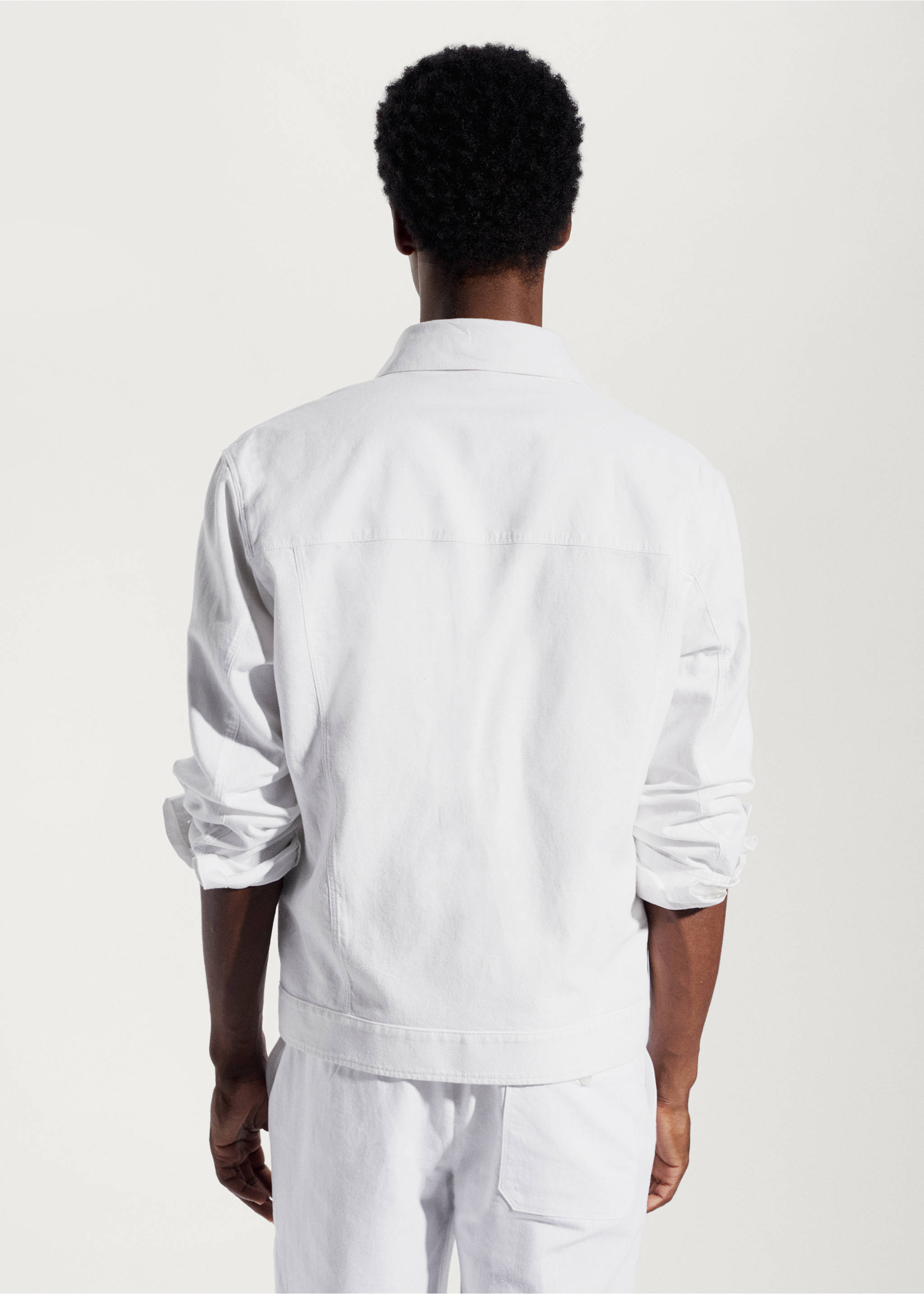 Linen cotton overshirt with pockets - Reverse of the article, White. Ref: 57000556-00.