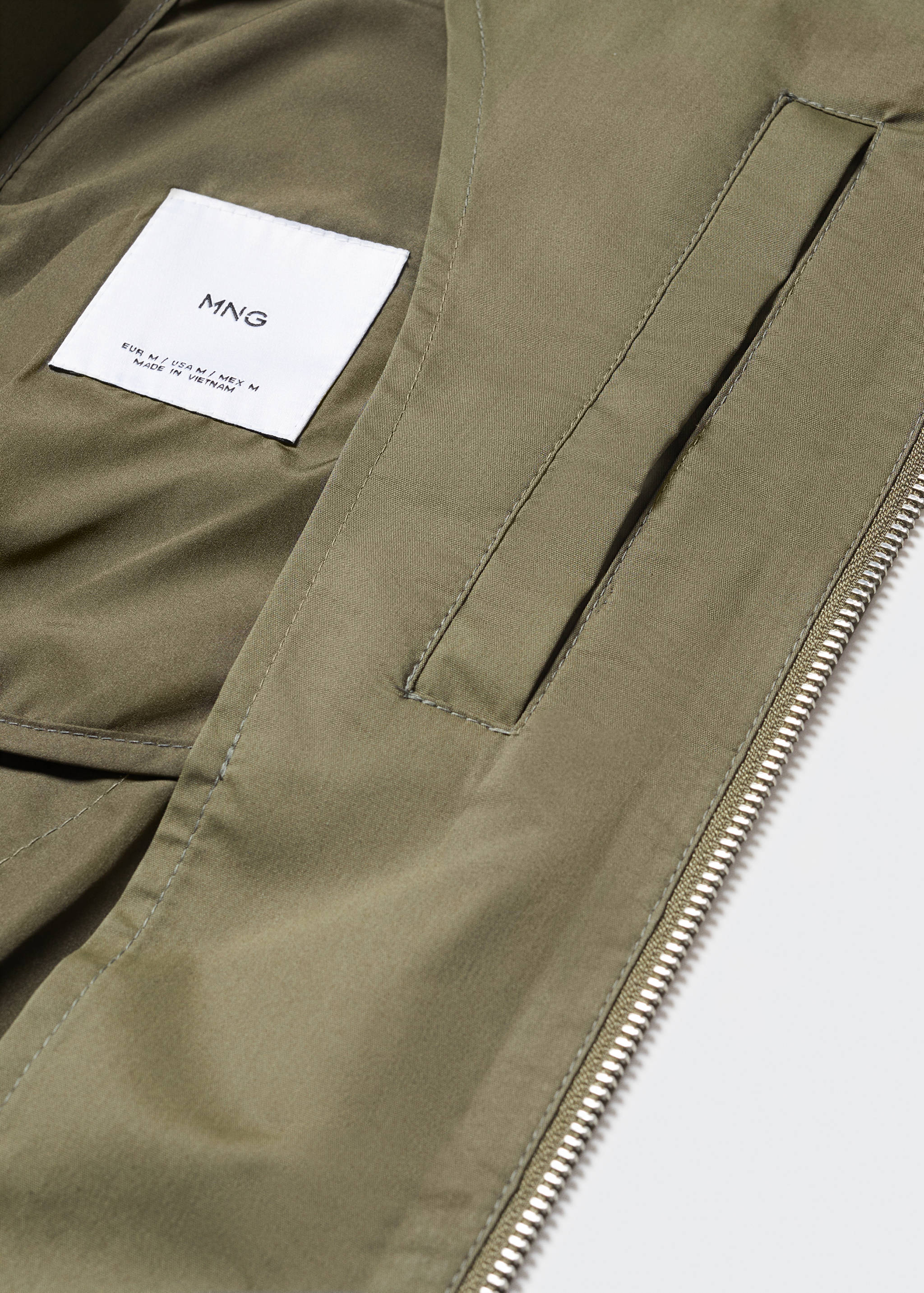 Bomberjacke aus leichtem Stoff - Detail des Artikels 8