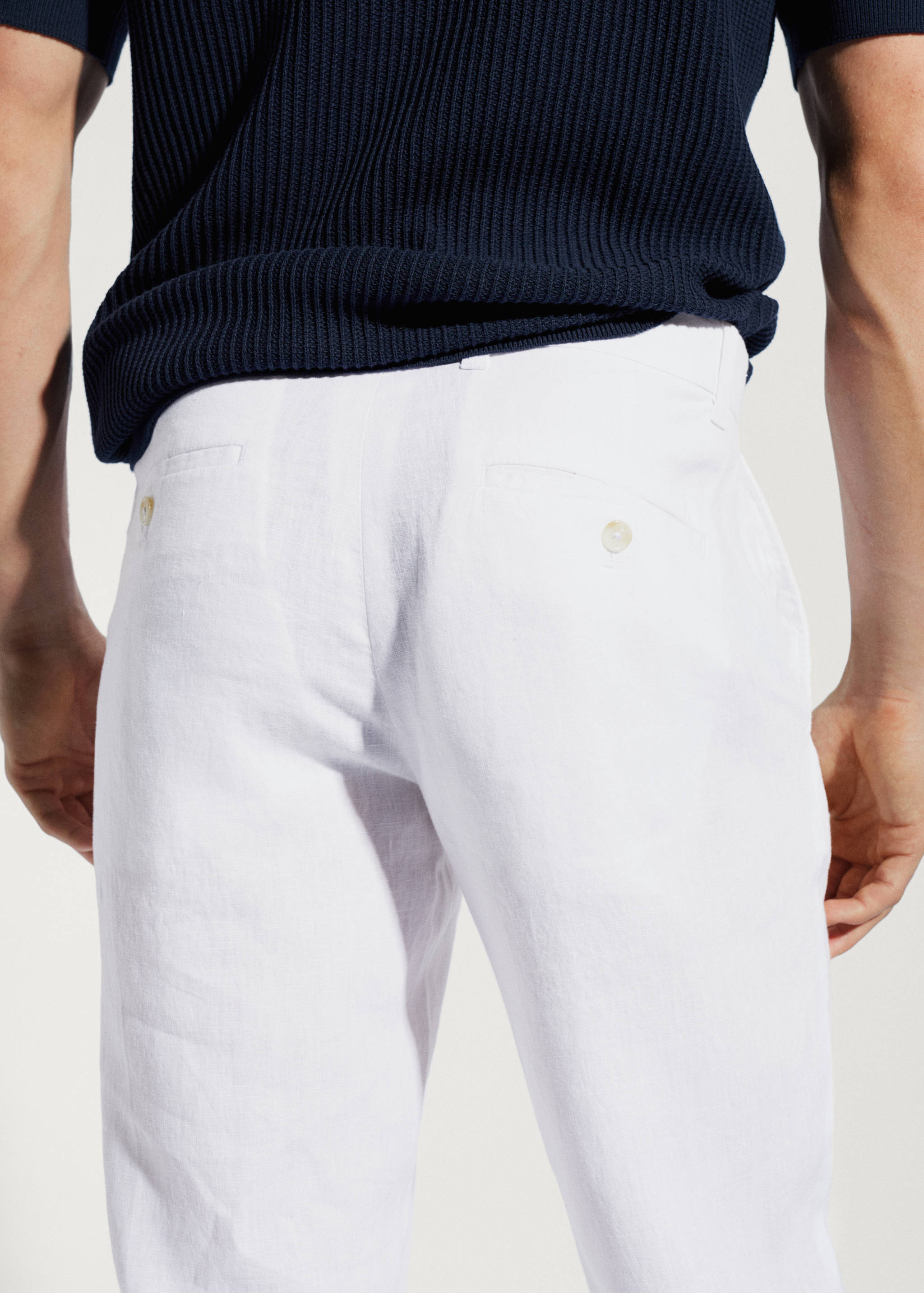 Slim-fit 100% linen pants - Details of the article 6