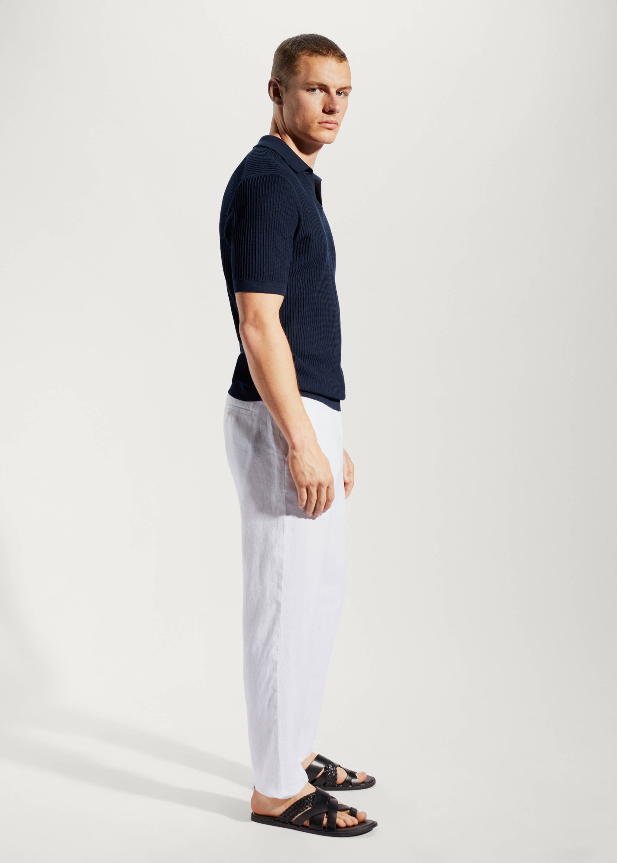 Slim-fit 100% linen pants - Details of the article 2
