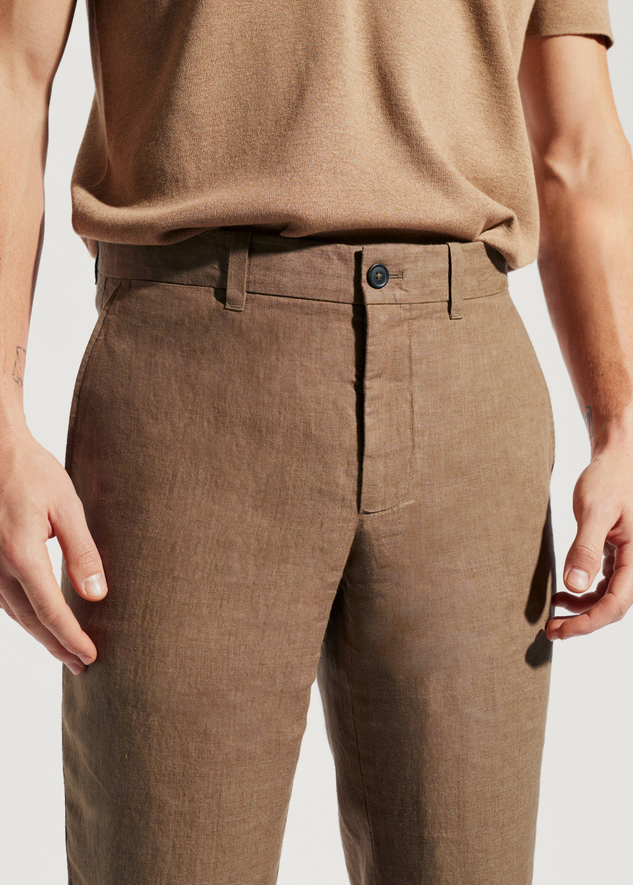Slim-fit 100% linen pants - Details of the article 1