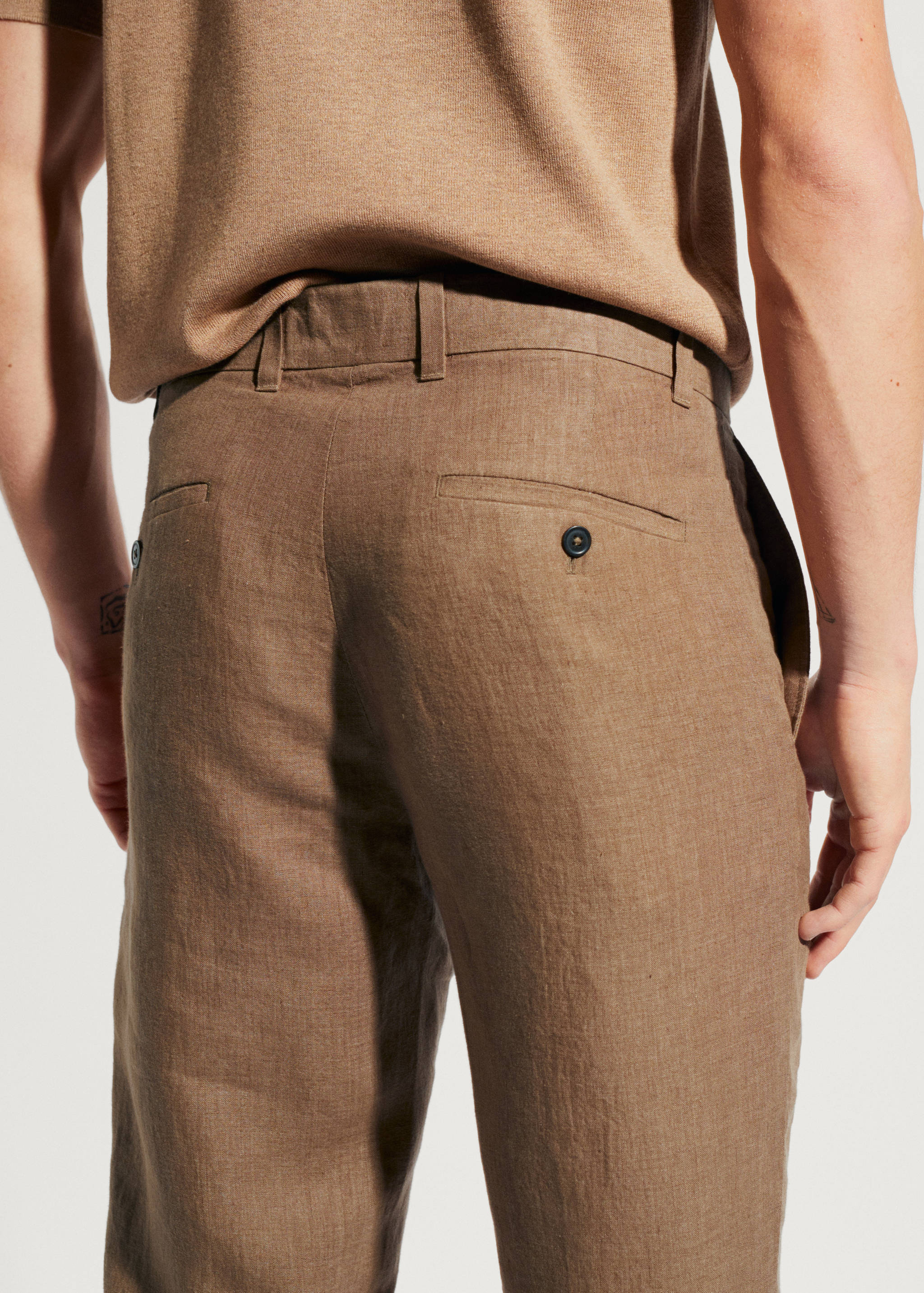 Slim-fit 100% linen pants - Details of the article 2
