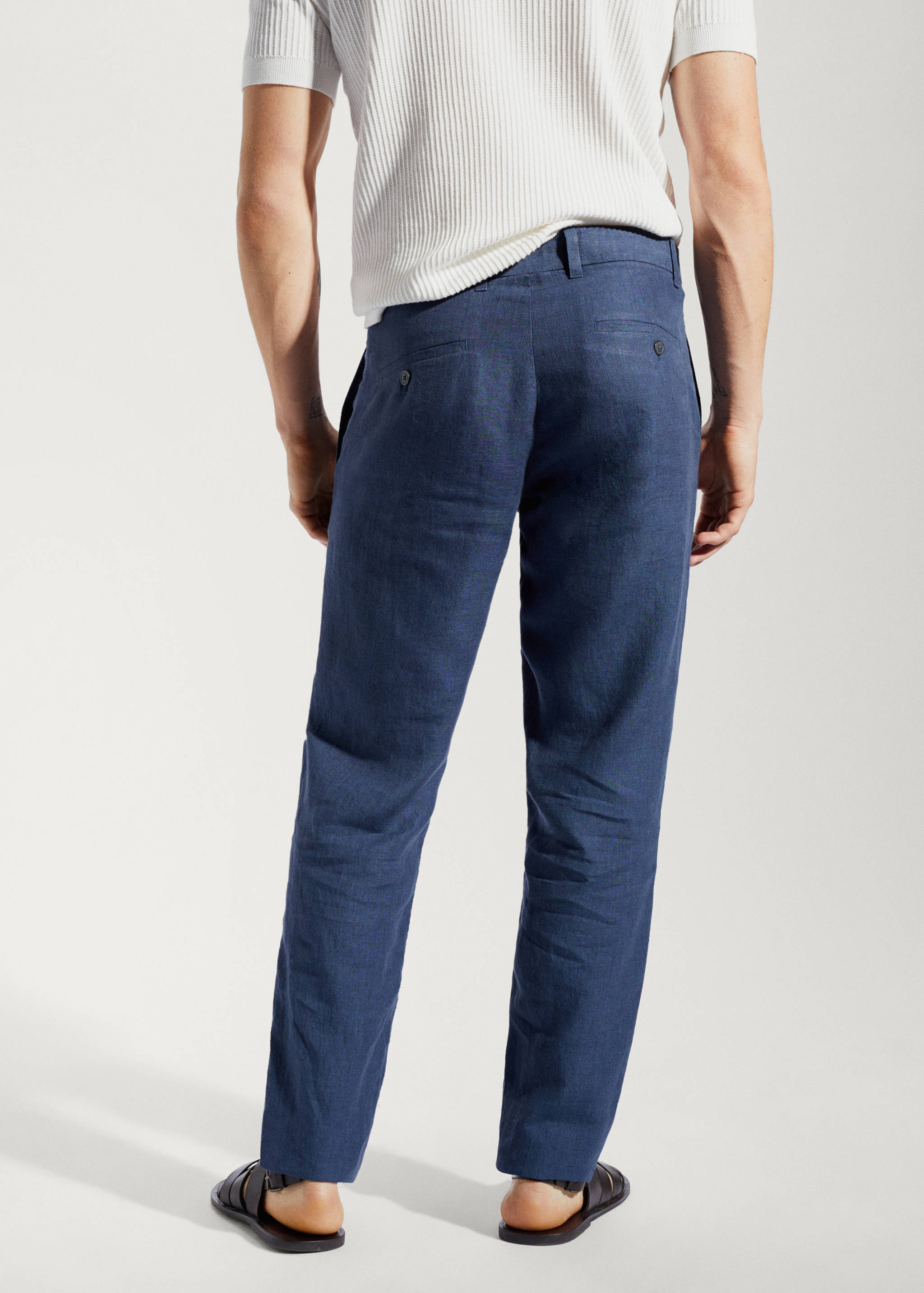 Slim-fit 100% linen pants - Reverse of the article