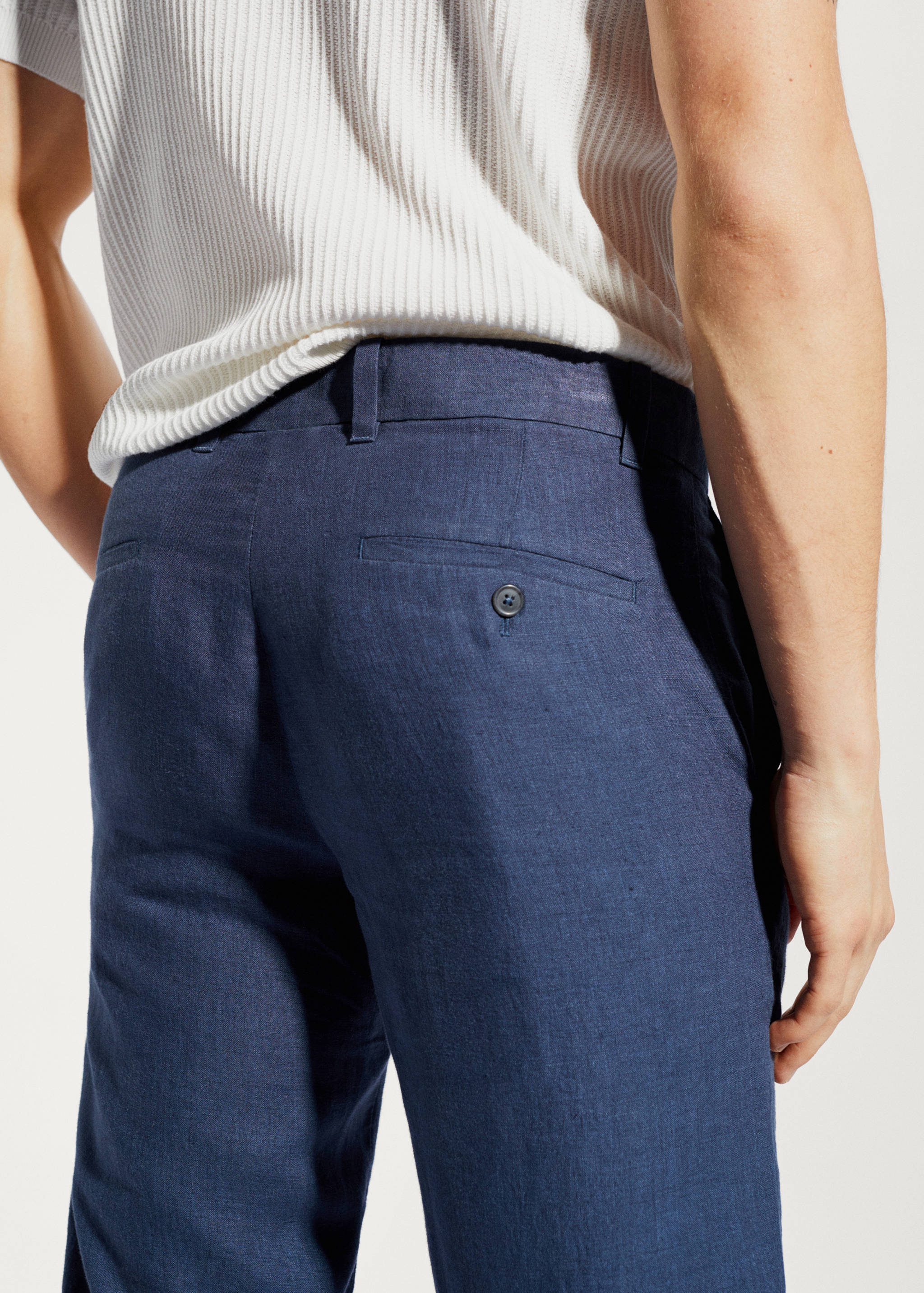 Slim-fit 100% linen pants - Details of the article 6