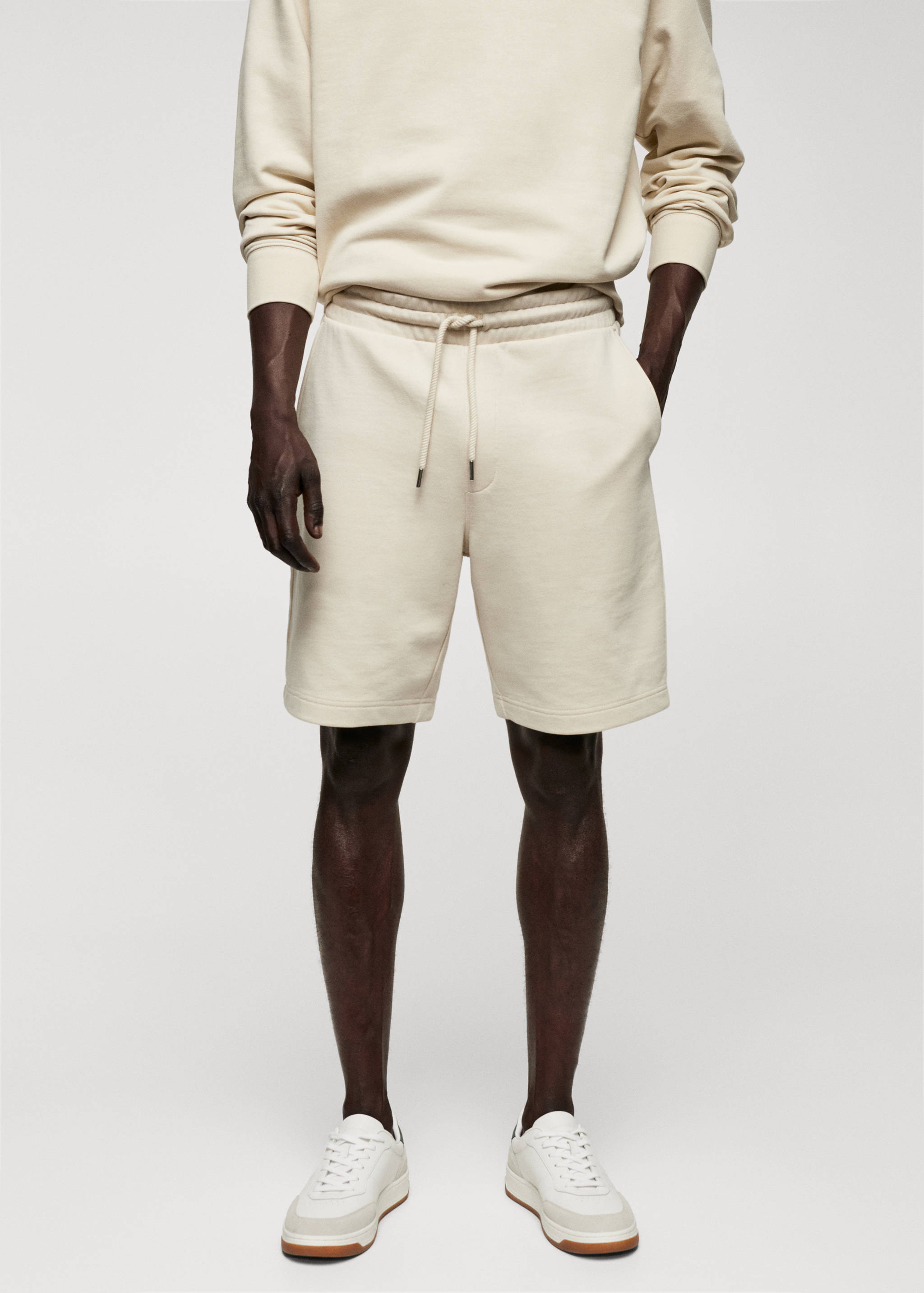 Bermudas jogger algodón - Plano medio