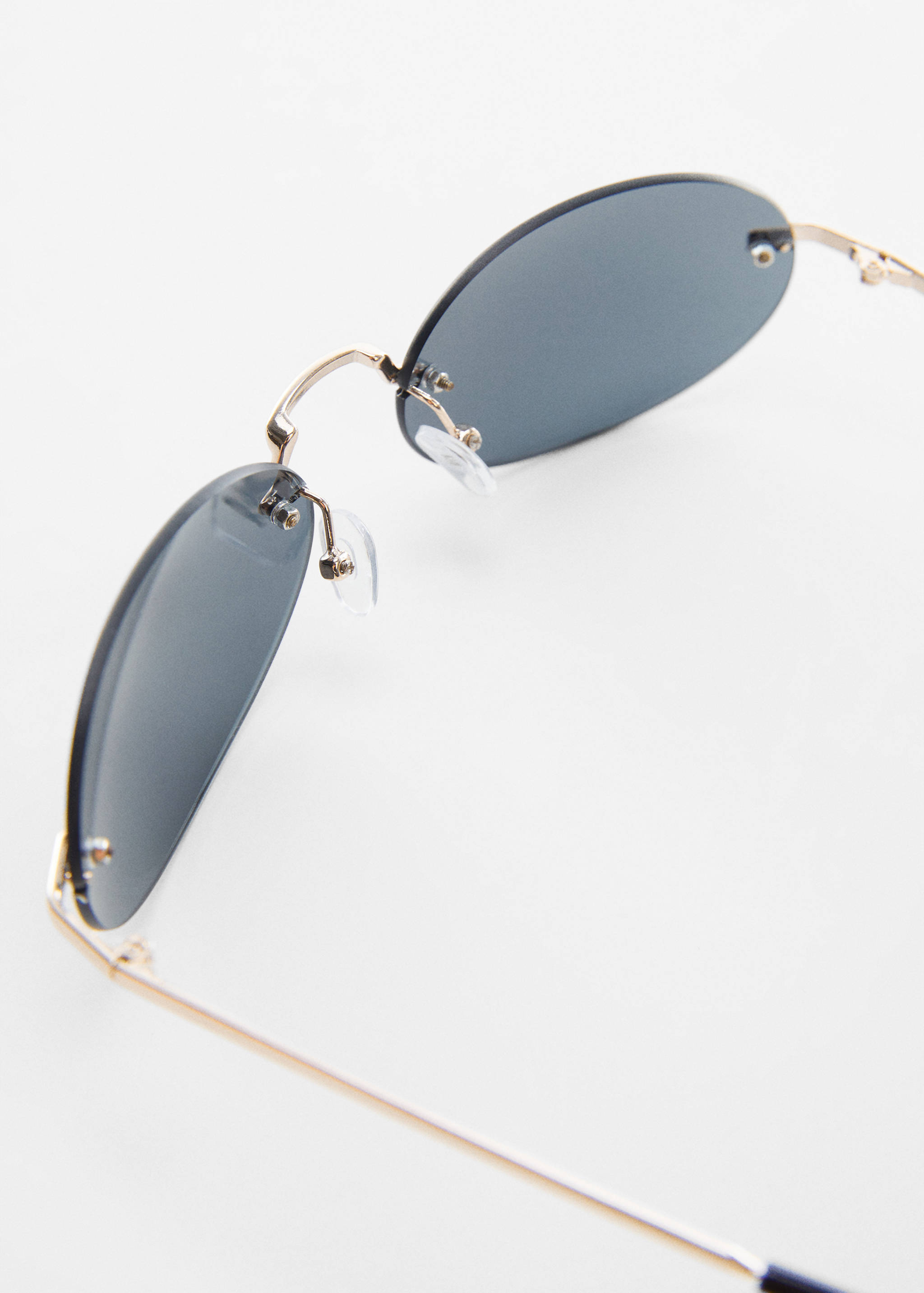 Oval sunglasses - Details of the article 1