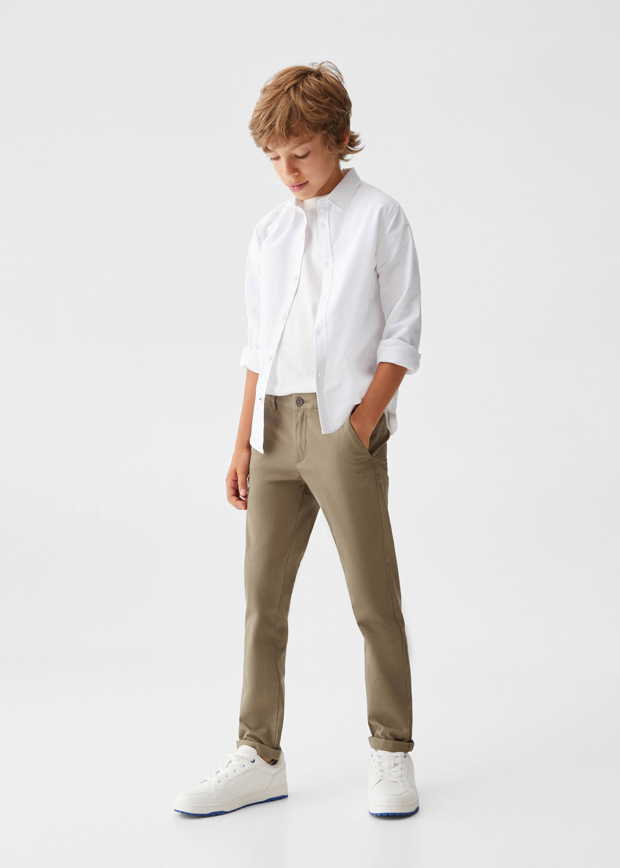 Cotton chinos - General plane