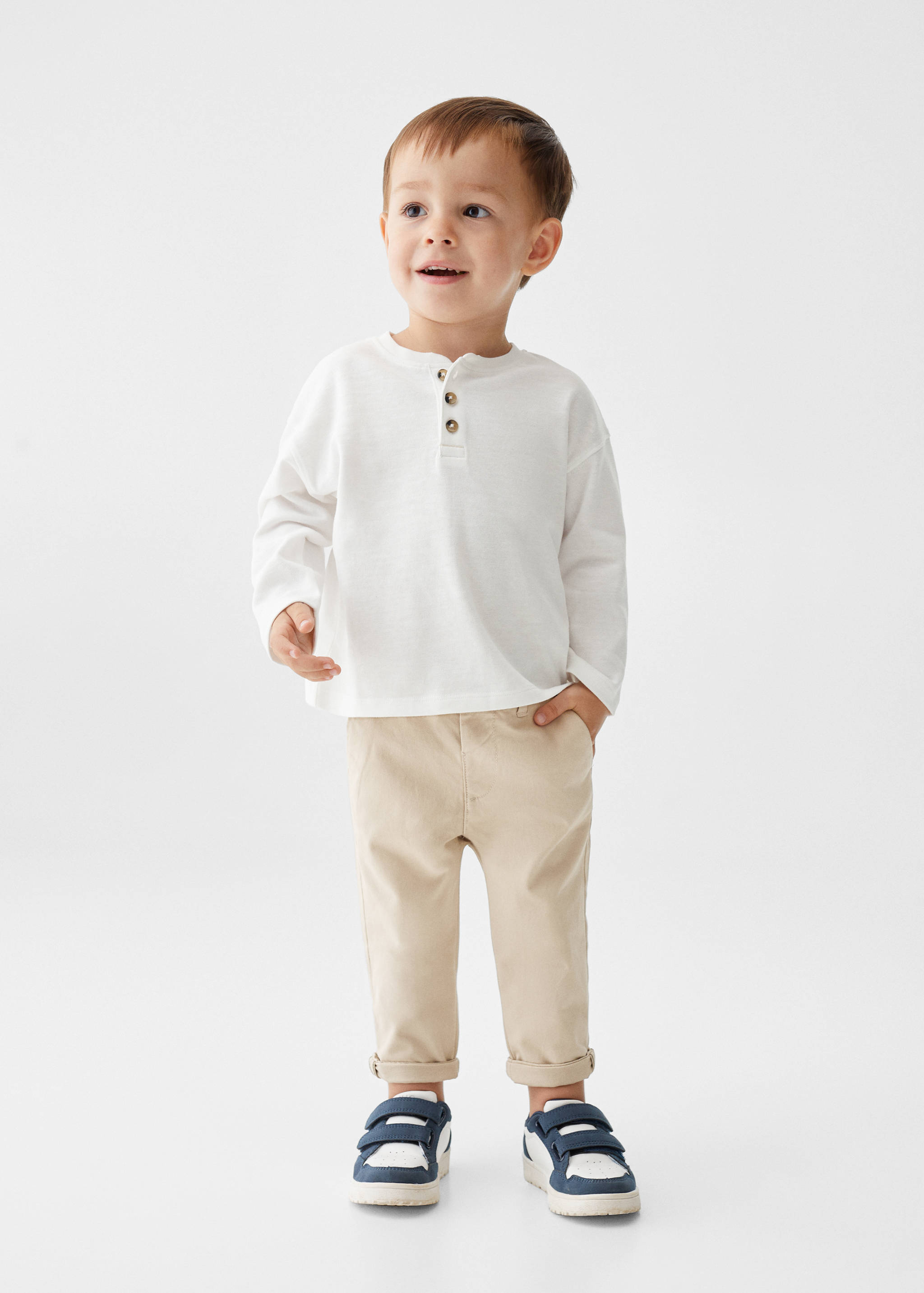 Cotton chinos - General plane