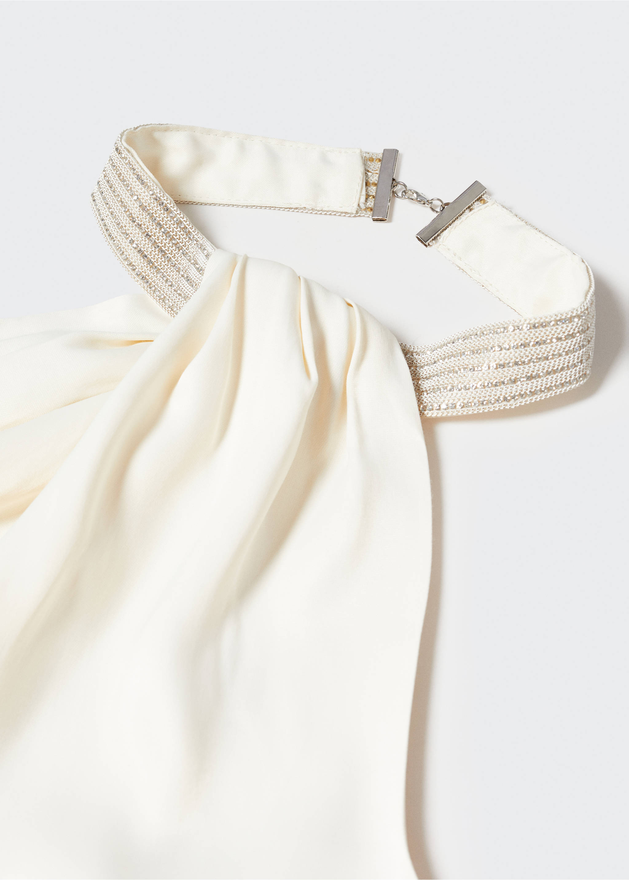 Halter-neck jumpsuit with metallic detail - Details of the article 8, Ecru. Ref: 57001089-00.