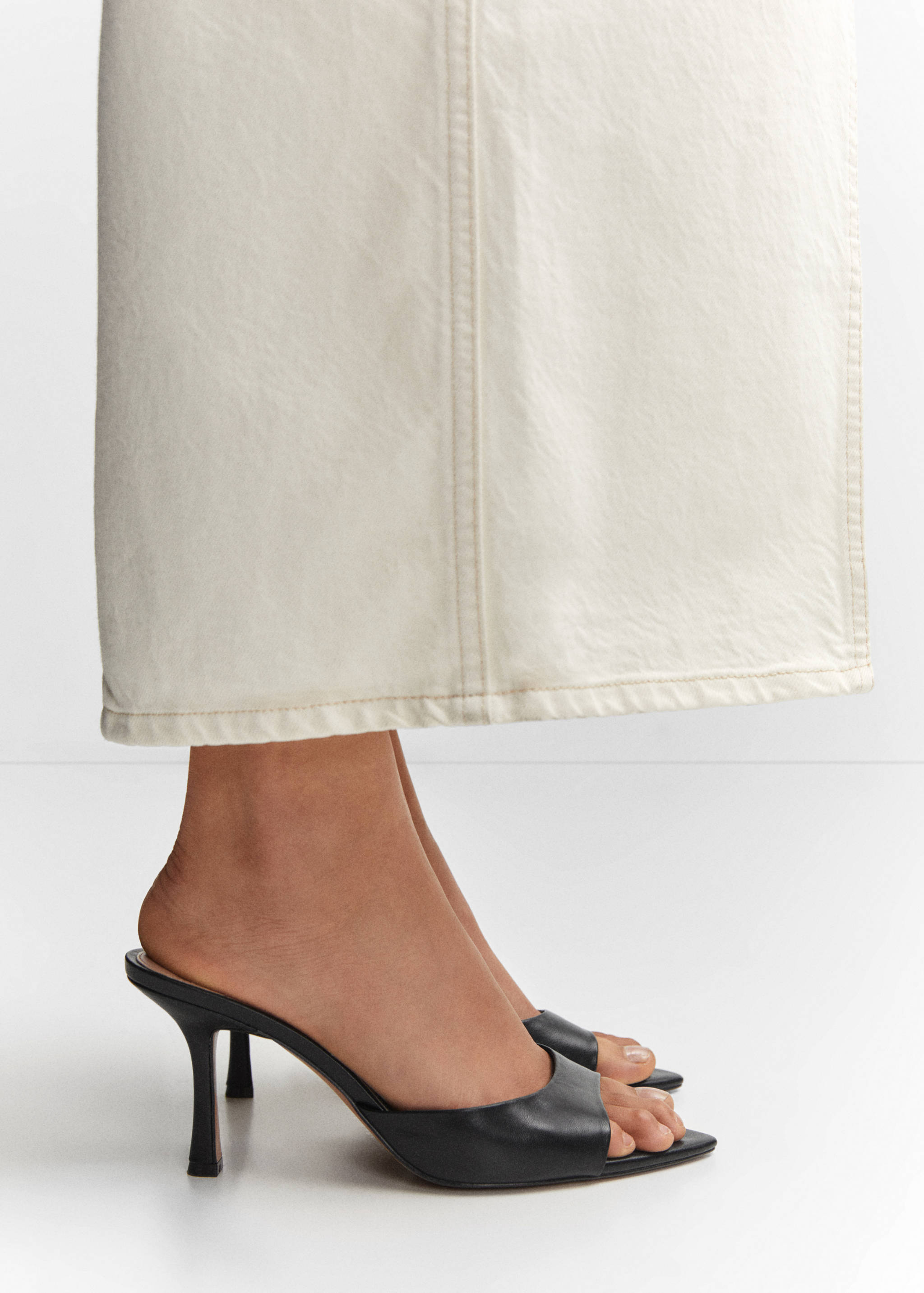 Sandalette mit Absatz - Detail des Artikels 9