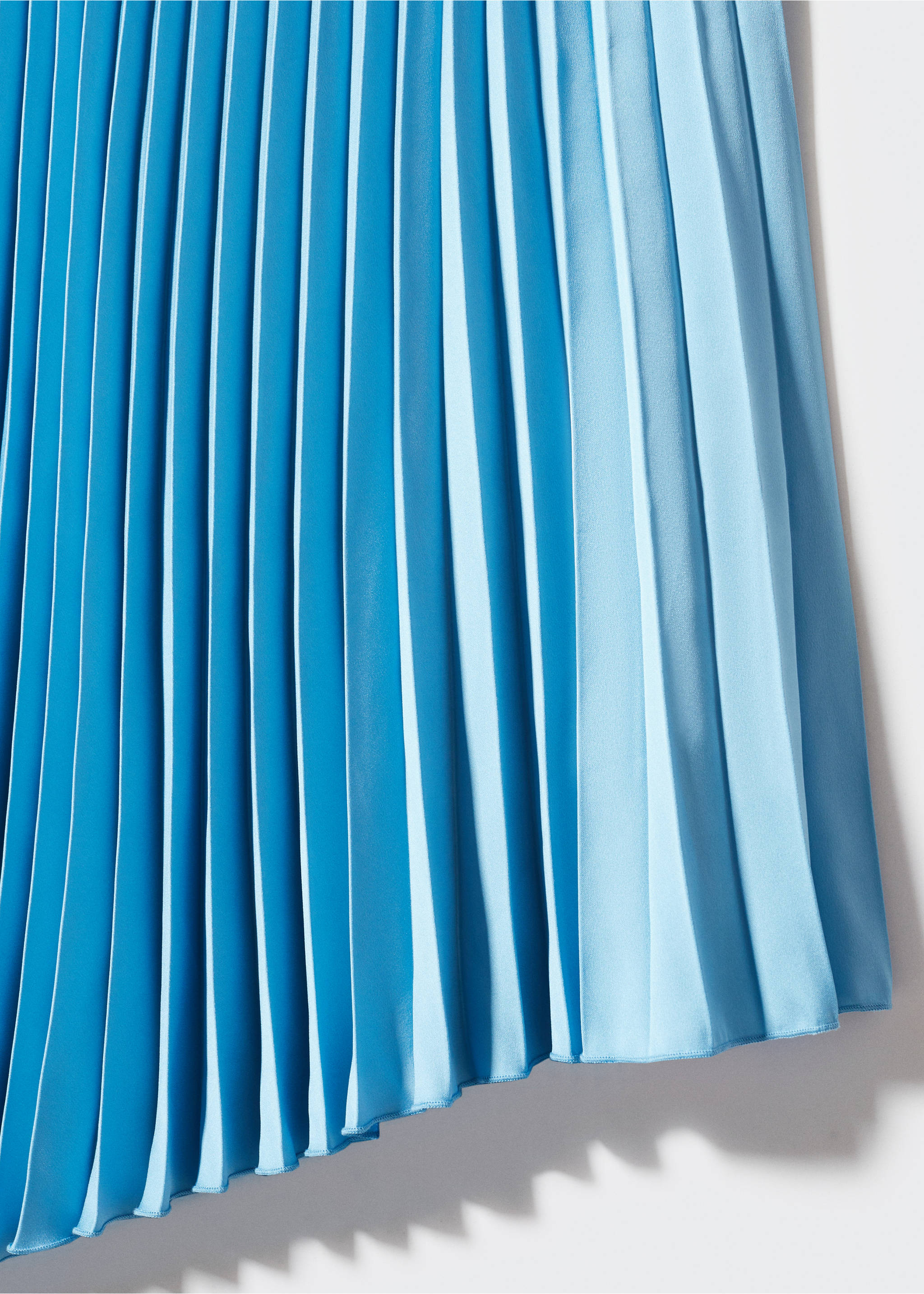 Pleated asymmetric skirt  - Details of the article 8, Sky Blue. Ref: 57001103-00.