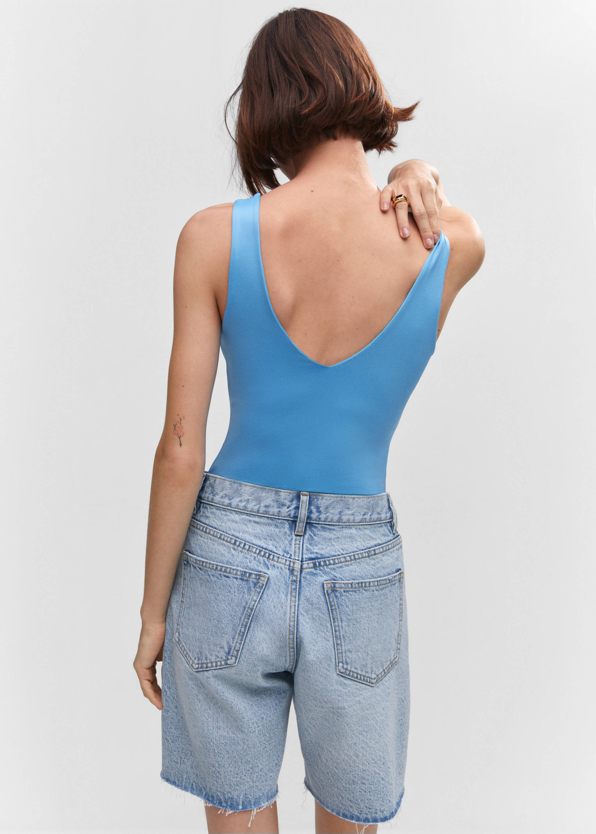Body décolleté dos - Verso de l’article