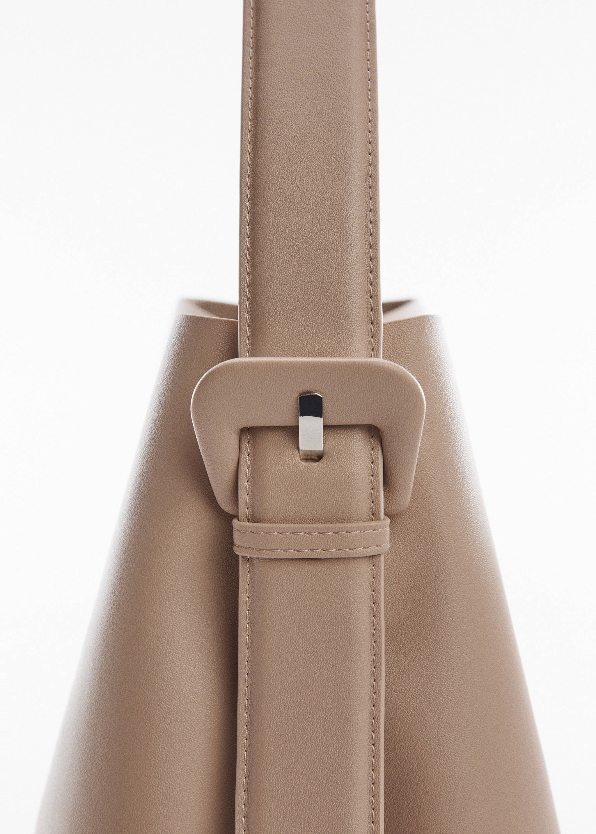 Shopper bag with buckle - Details of the article 2