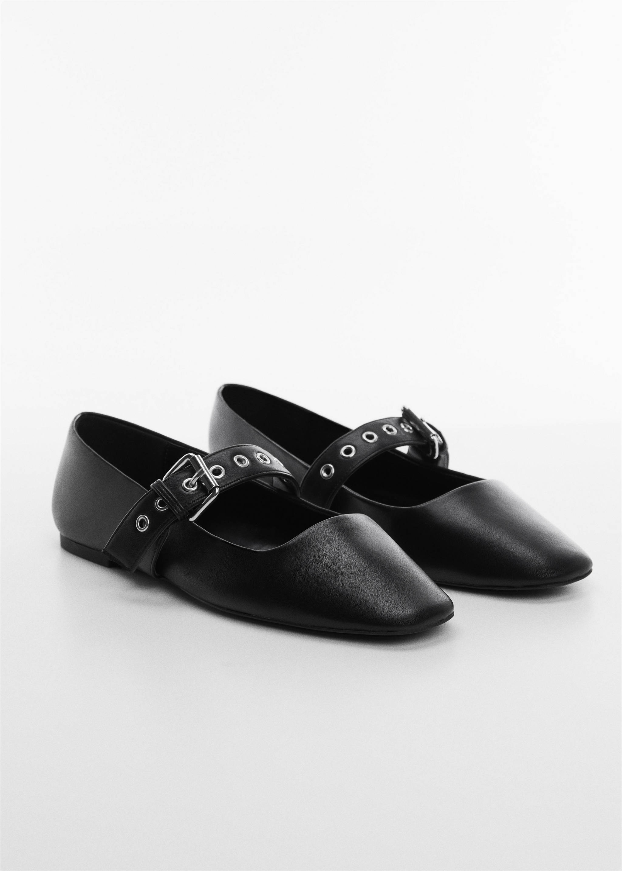 Studded buckle shoes - Medium plane