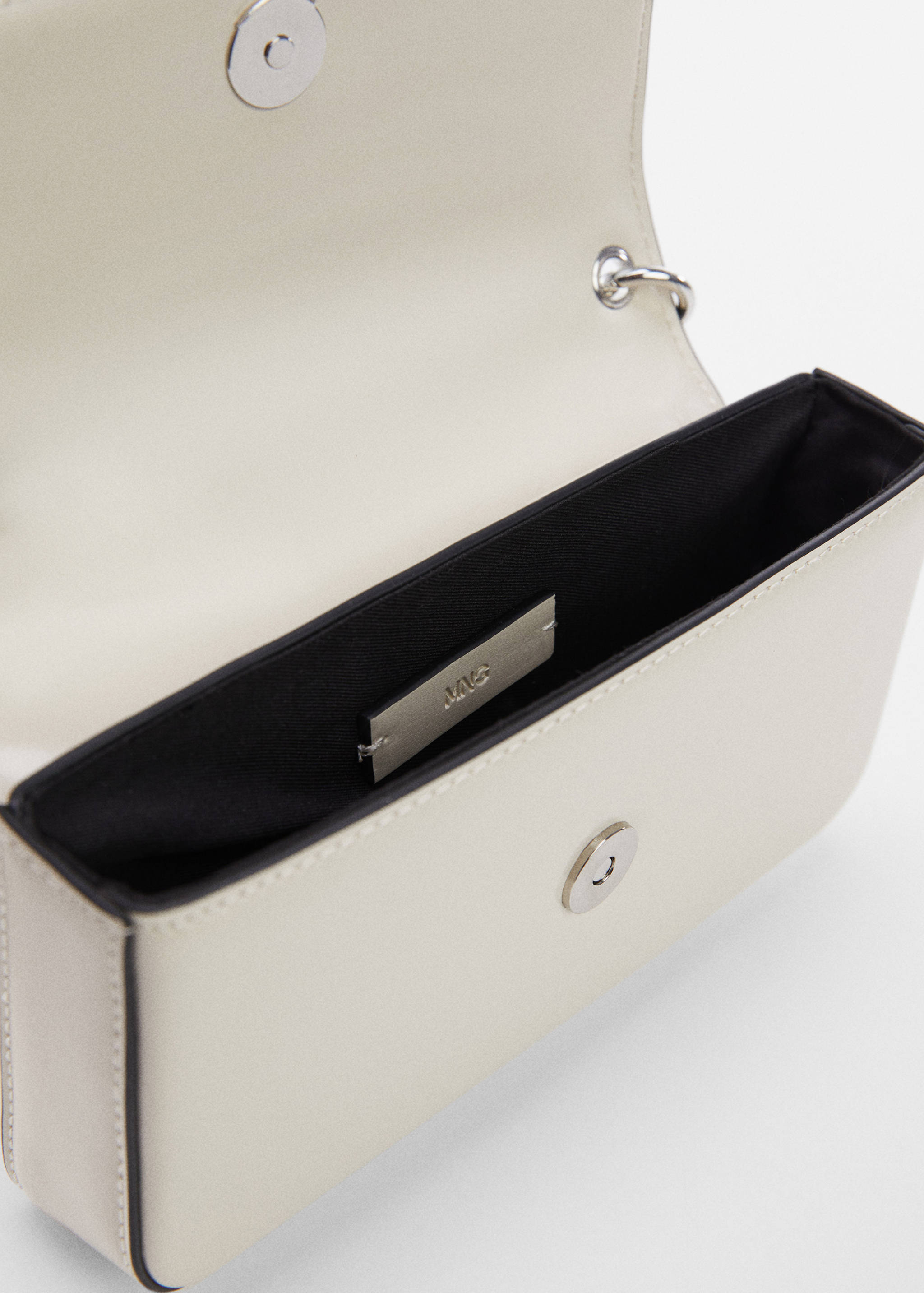 Flap chain bag - Details of the article 2