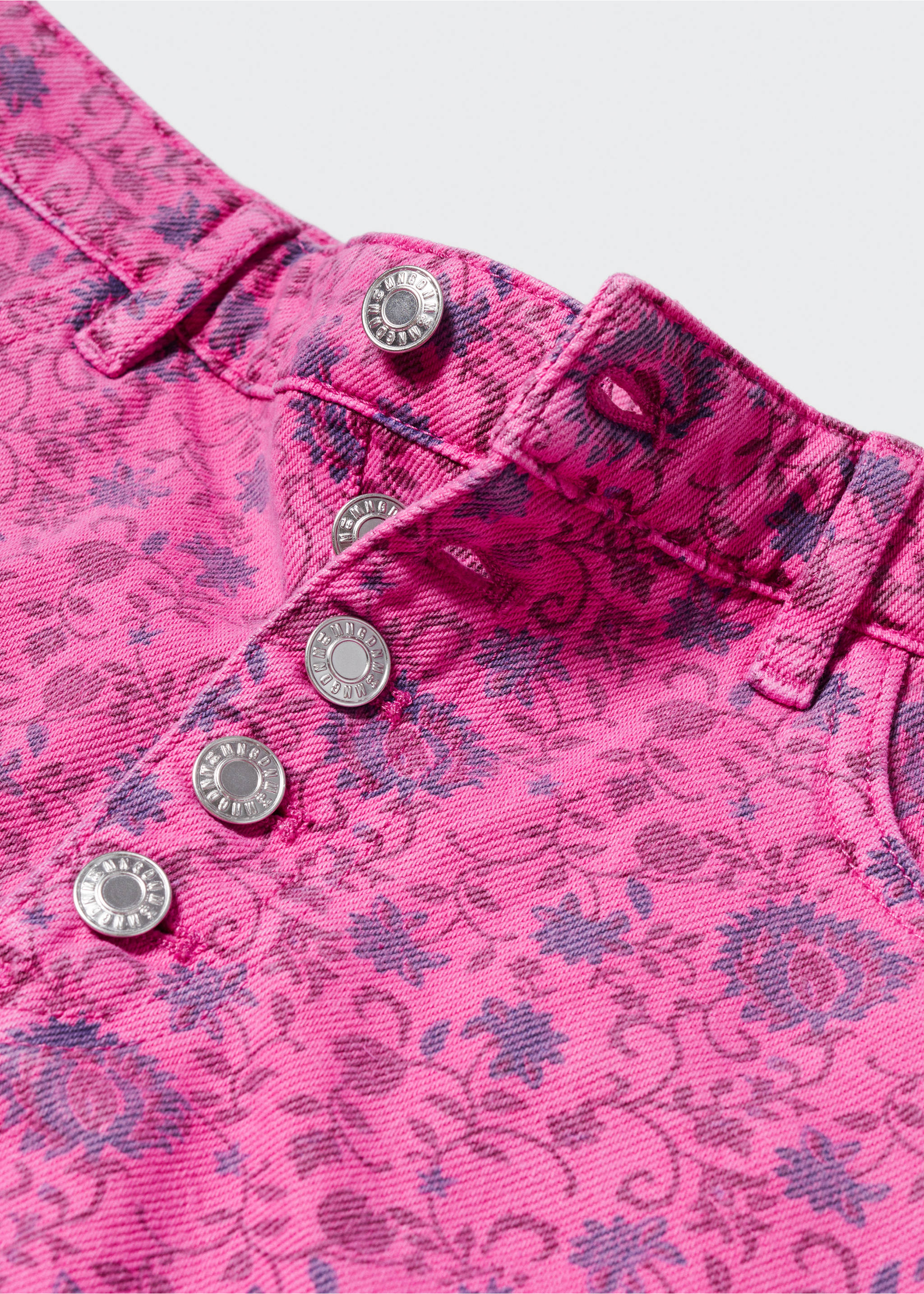 Printed denim shorts - Details of the article 8, Fuchsia. Ref: 57002886-00.