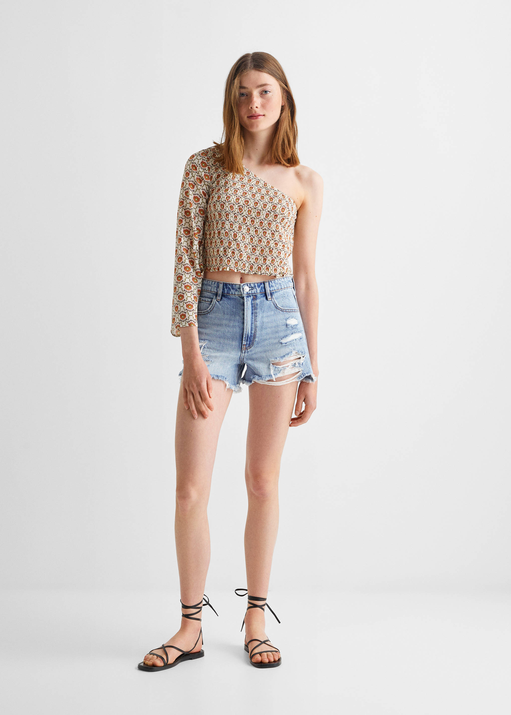 Asymmetrical printed blouse - General plane